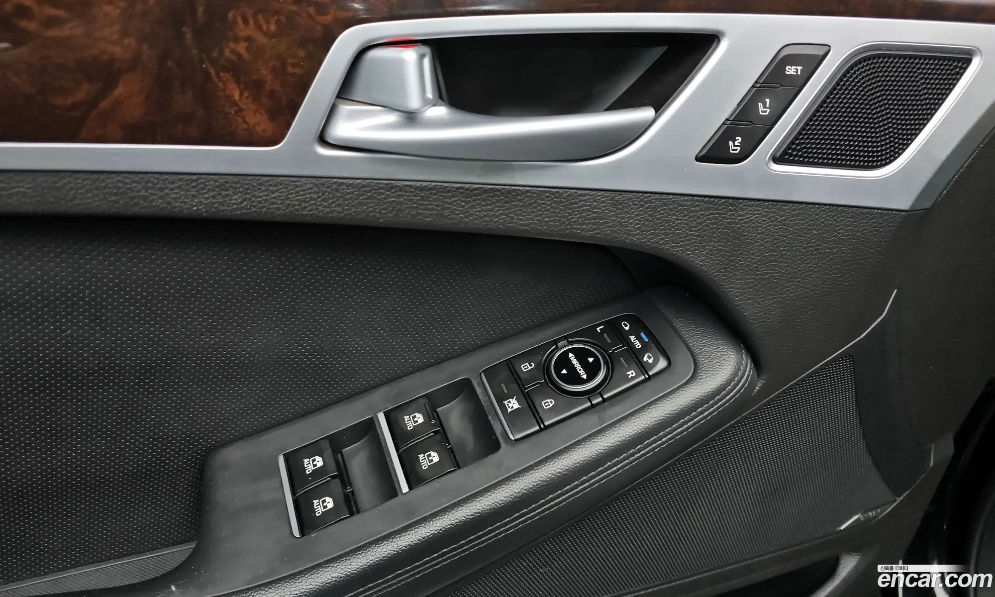 Hyundai Genesis DH 2014 — 16