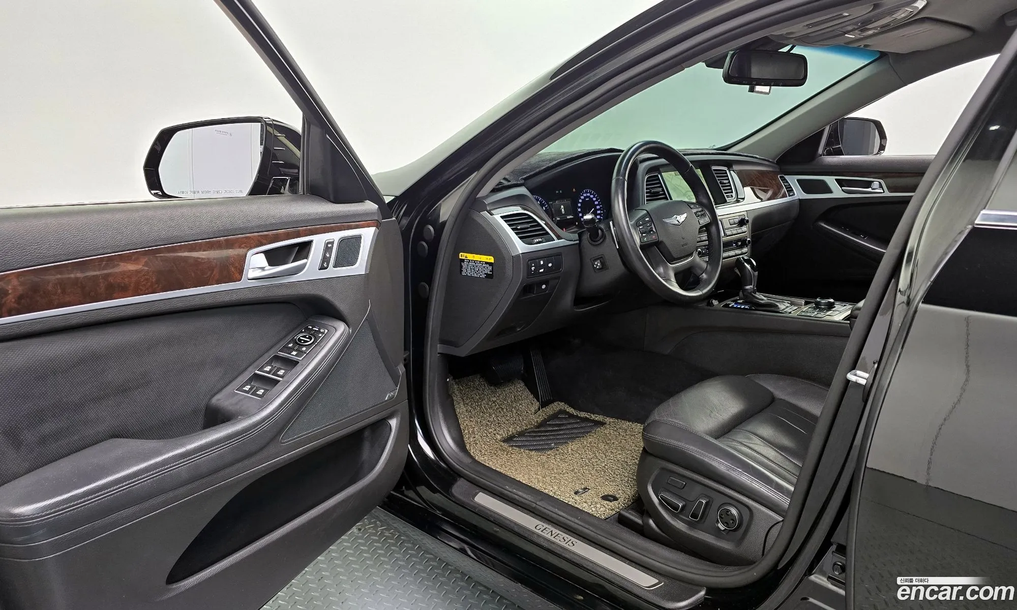 Hyundai Genesis DH 2014 — 15