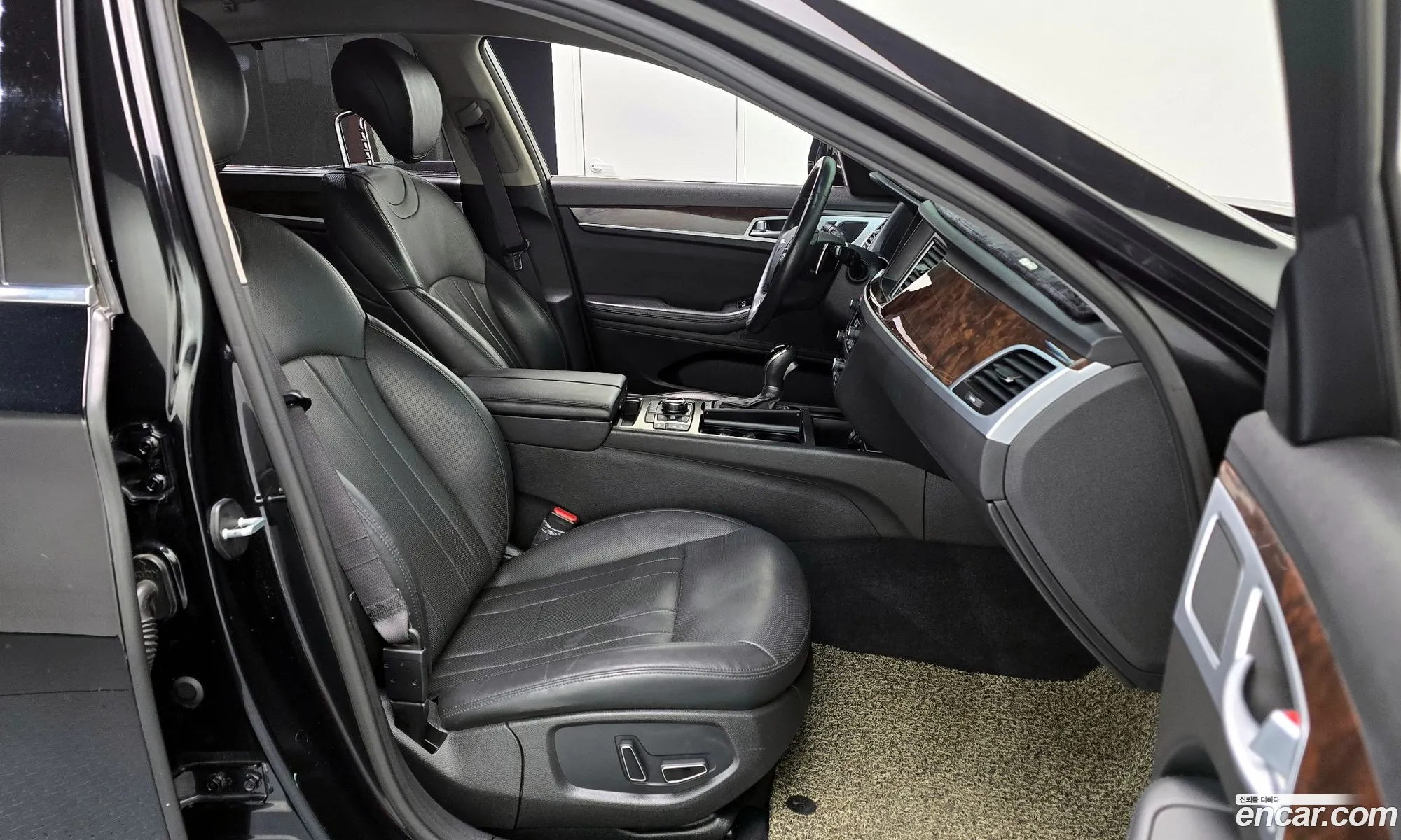 Hyundai Genesis DH 2014 — 5