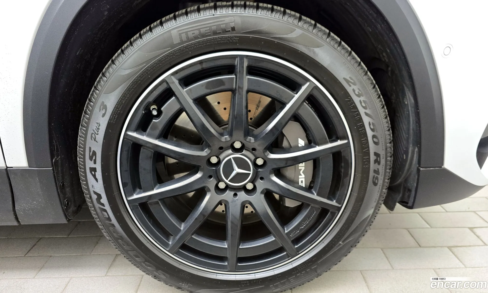 Mercedes-Benz GLA-Class H247 2023 — 2