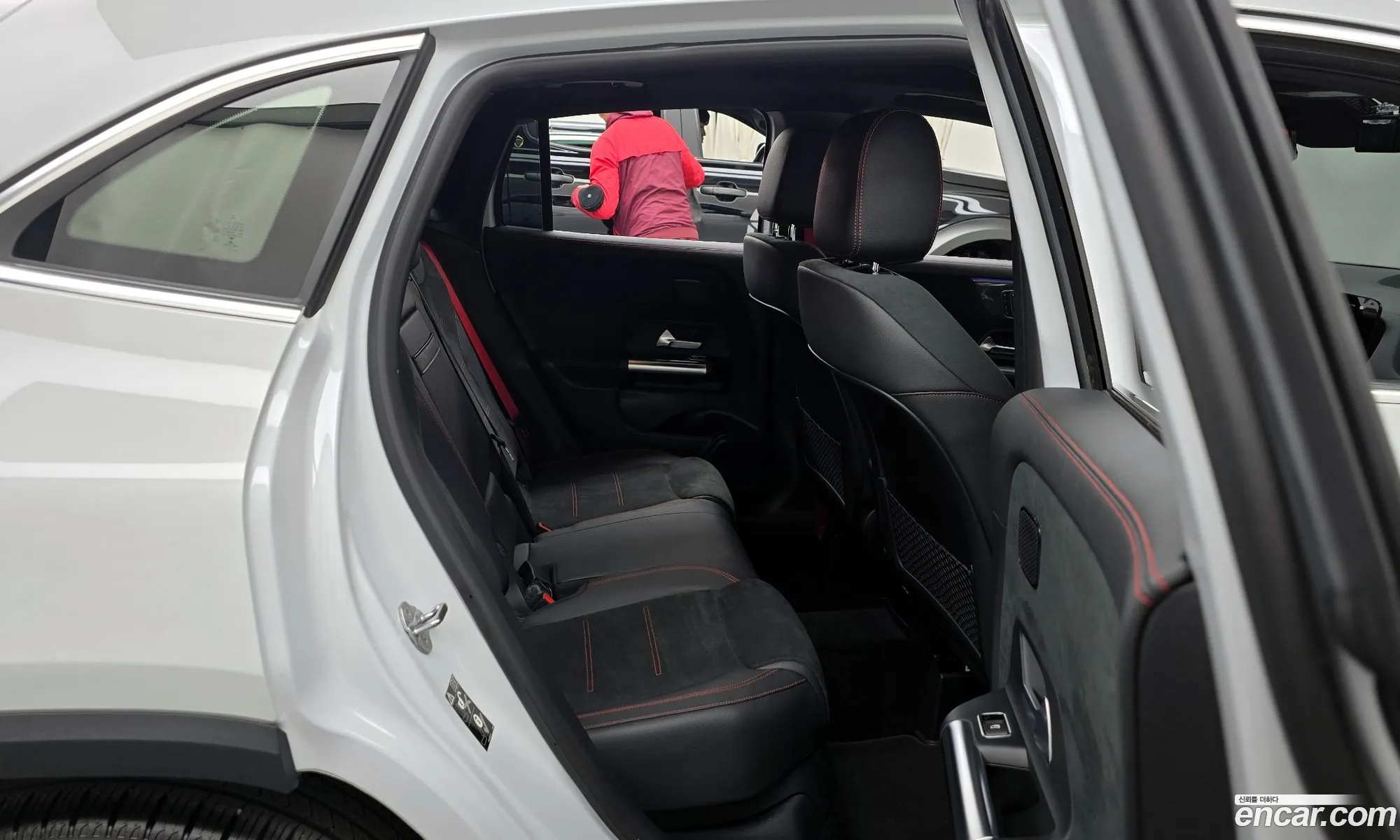 Mercedes-Benz GLA-Class H247 2023 — 4