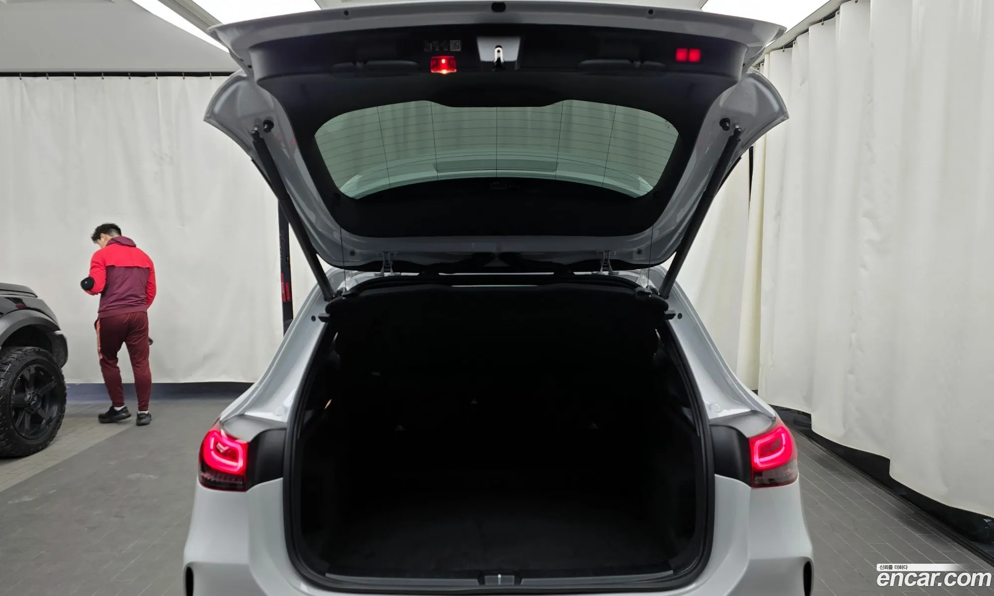 Mercedes-Benz GLA-Class H247 2023 — 18