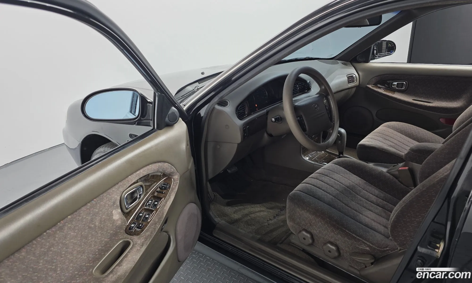 Hyundai Marcia