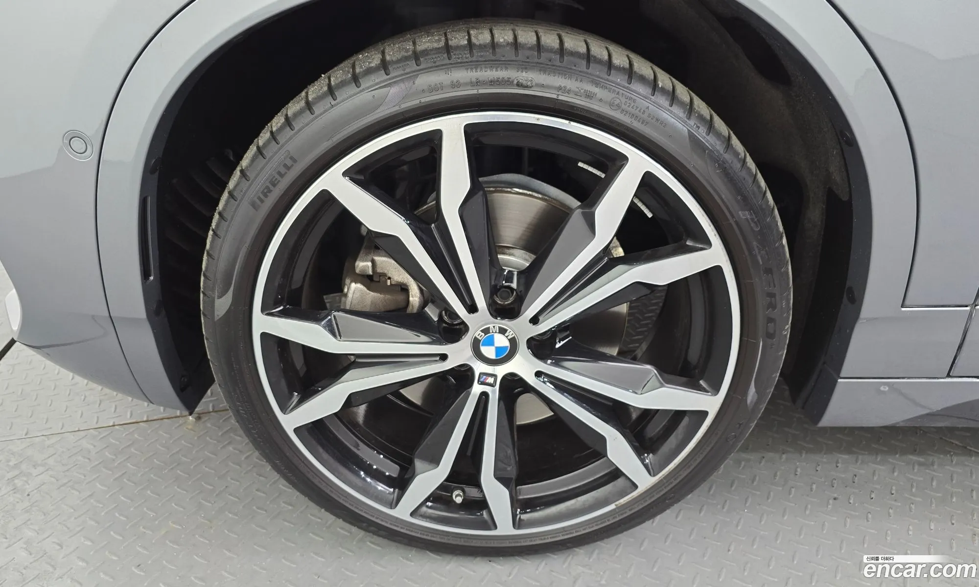 BMW X2 2022 WBA11DF06P5V77304 — 8