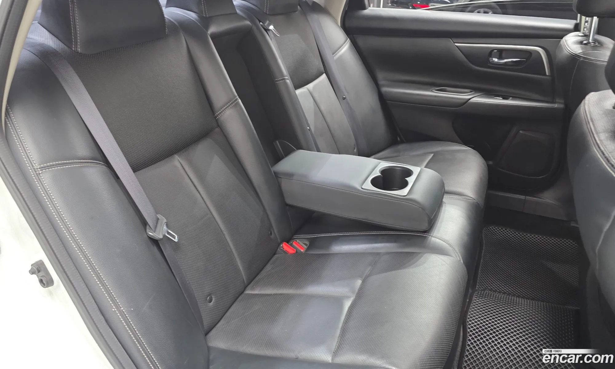 Nissan Altima 2018 1N4AL3AP1JC167353 — 20
