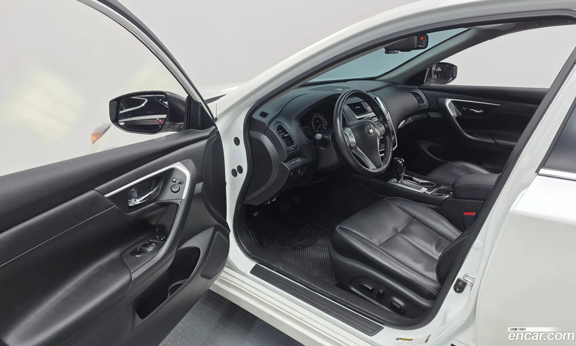 Nissan Altima 2018 1N4AL3AP1JC167353 — 9