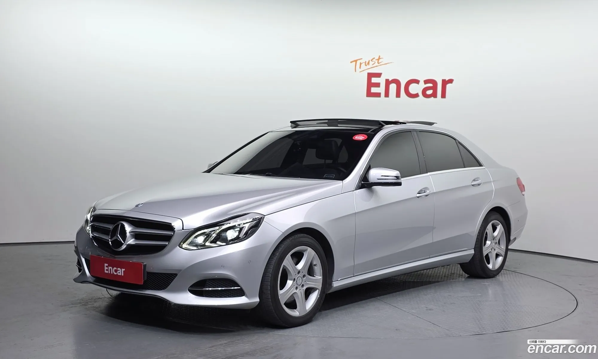 Mercedes-Benz E-Class W212 2014 WDDHF8CB6EA990253 — 6