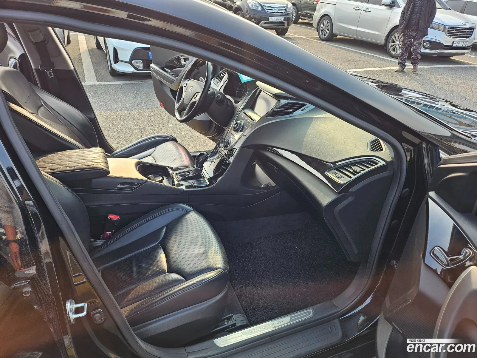 Hyundai Grandeur HG 2012 — 18