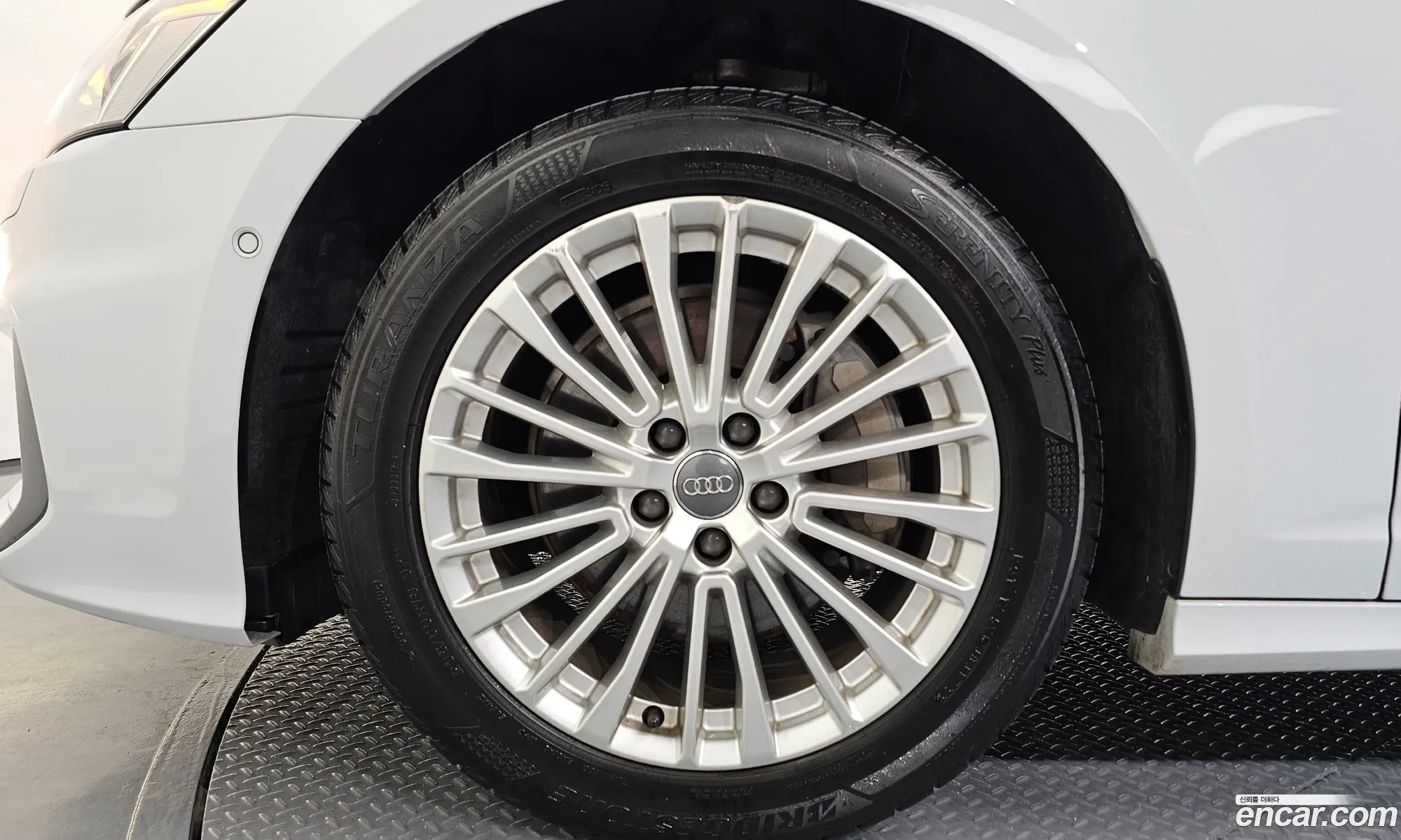 Audi A6 2019 WAUZZZF23LN013694 — 5