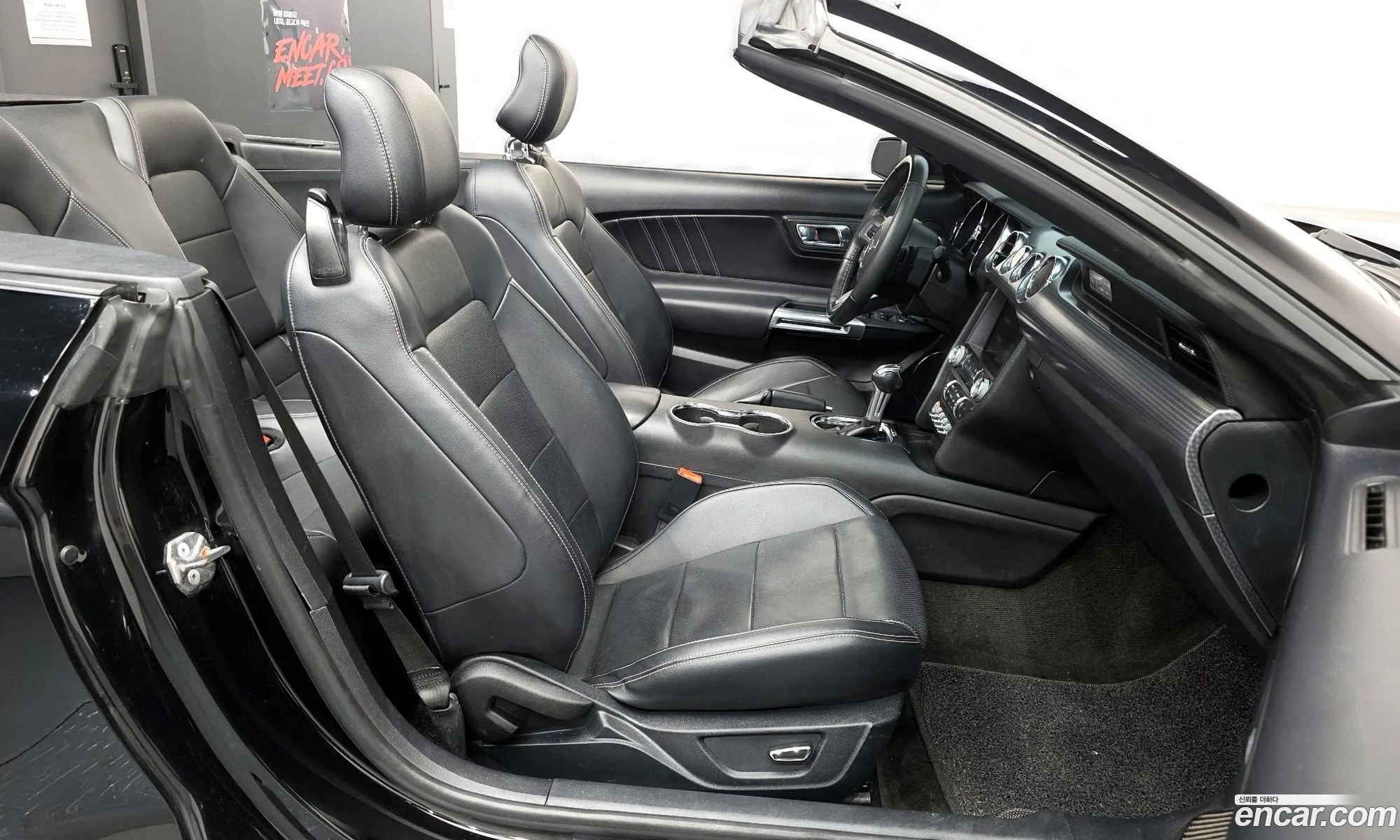 Ford Mustang 2015 1FATP8UH6F5373245 — 18