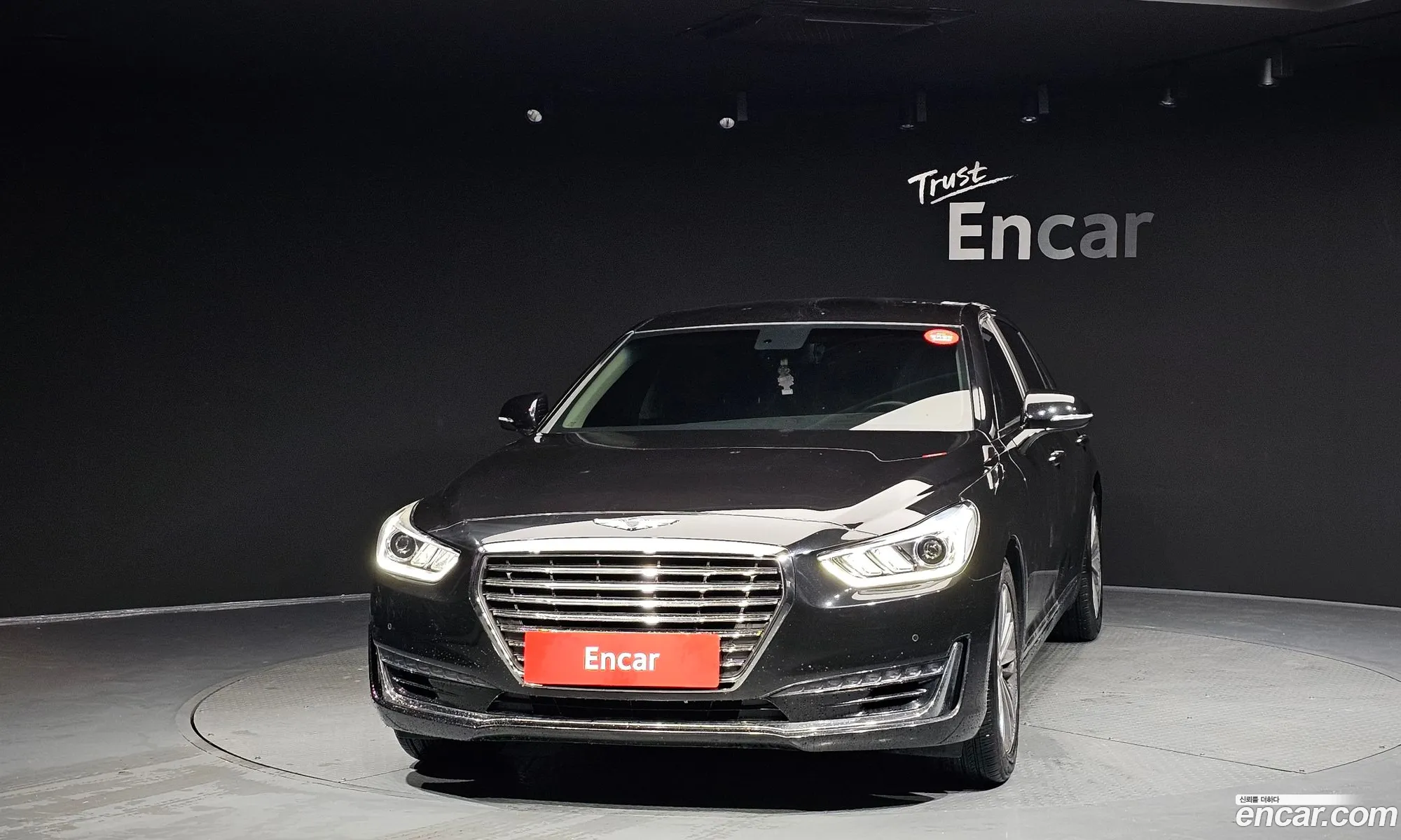 Genesis EQ900 2018 — 17