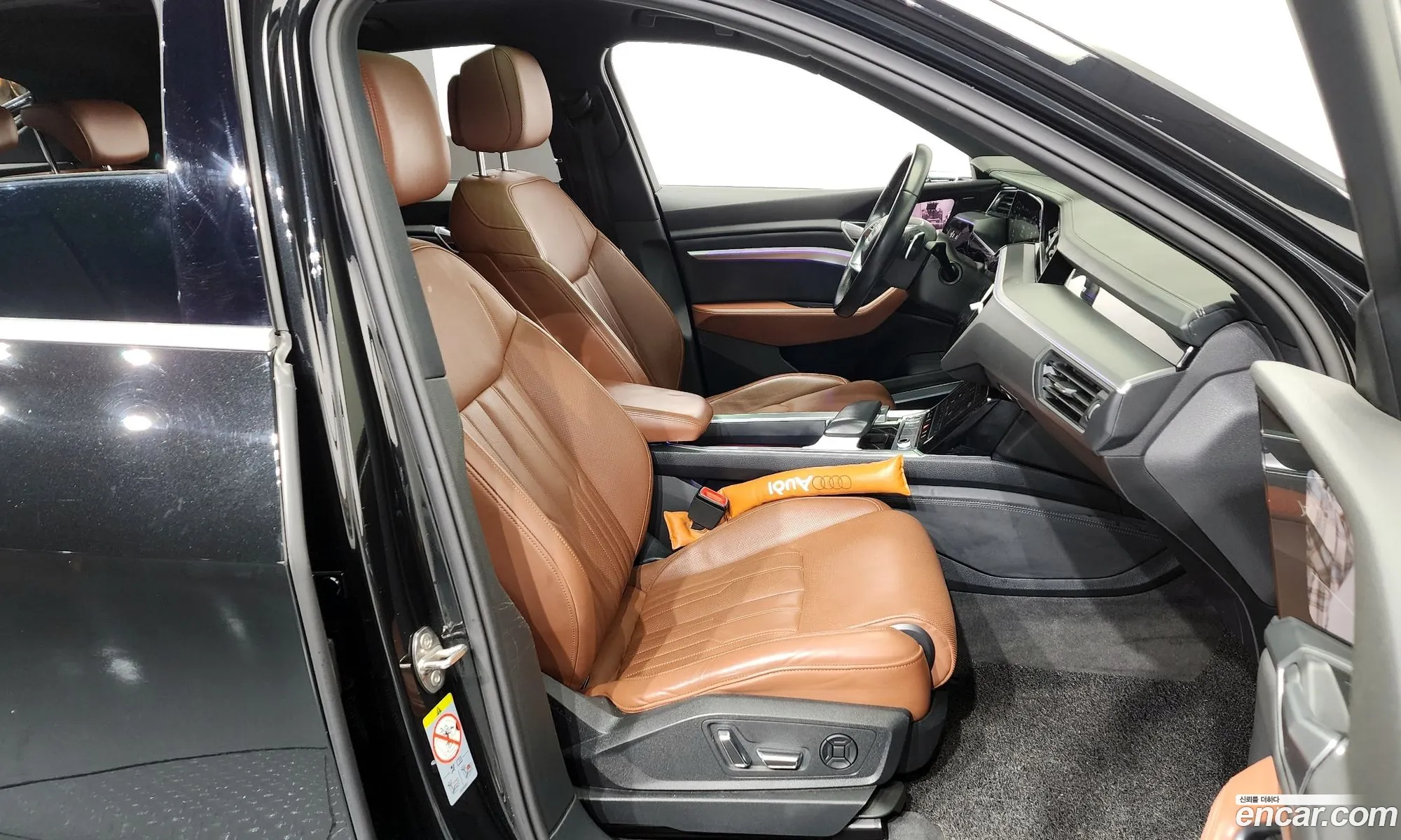 Audi e-tron 2021 WAUZZZGE0NB004156 — 19