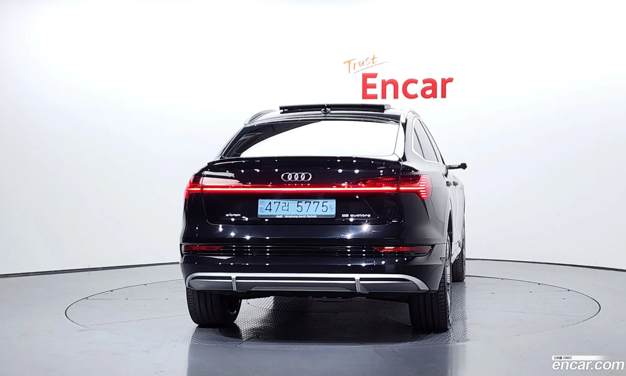 Audi e-tron 2021 WAUZZZGE0NB004156 — 10
