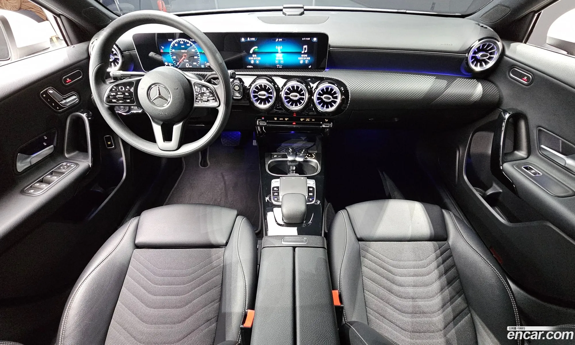 Mercedes-Benz A-Class W177 2020 — 18
