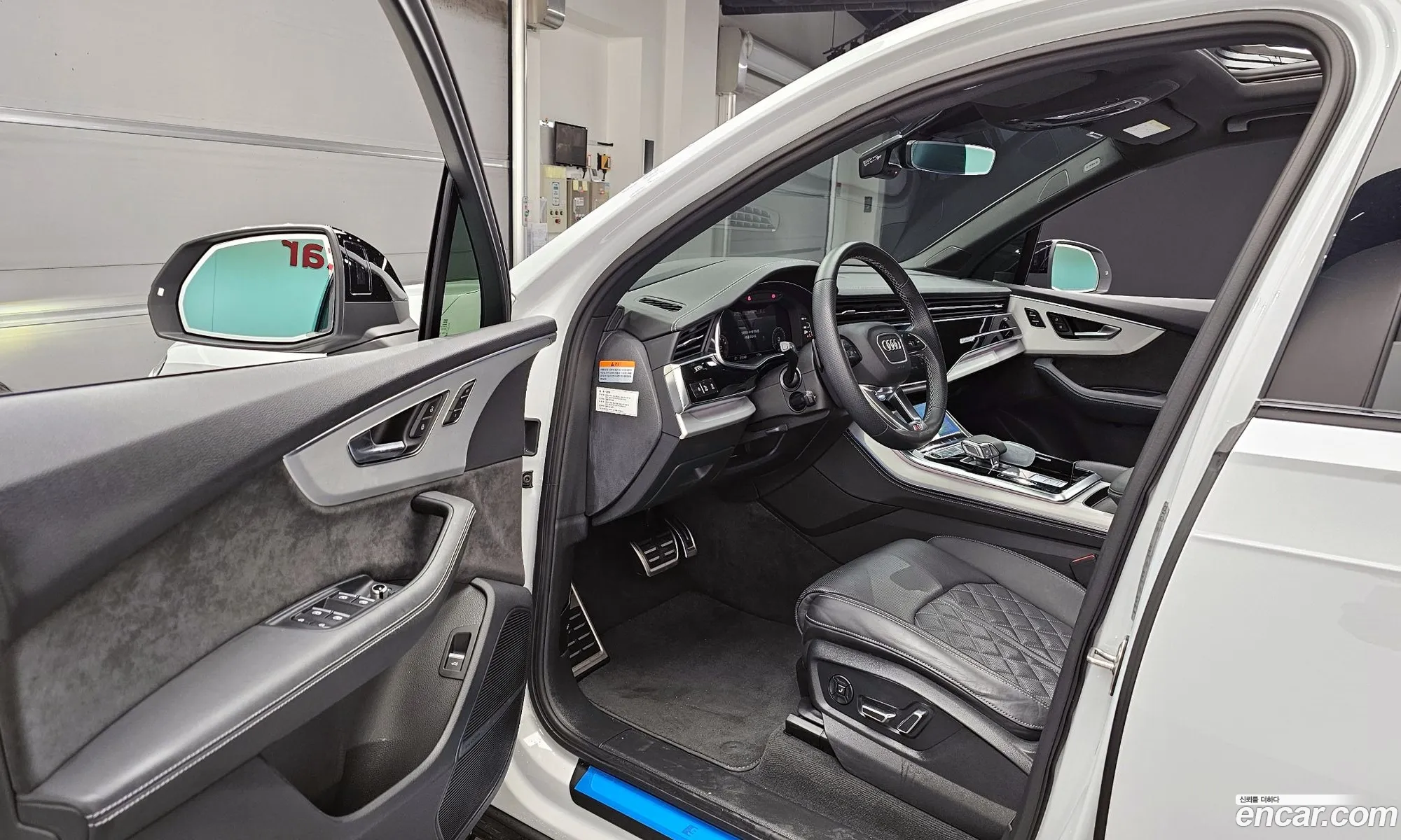 Audi Q7 2022 WAUZZZ4M8ND022663 — 13