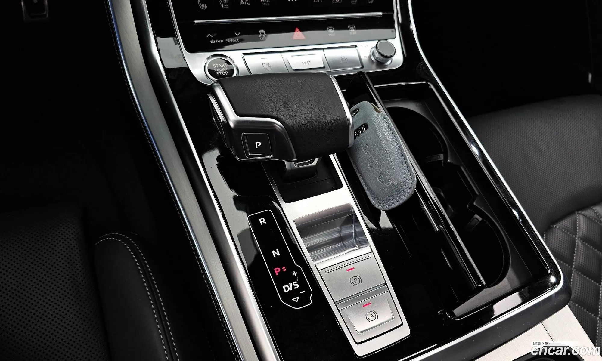 Audi Q7 2022 WAUZZZ4M8ND022663 — 12