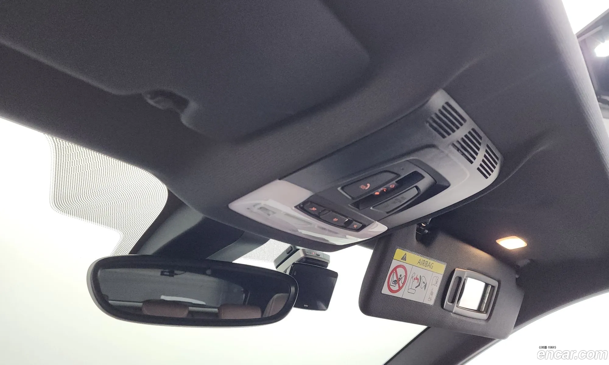 BMW X2 2023 WBA11DF00P5X99059 — 19