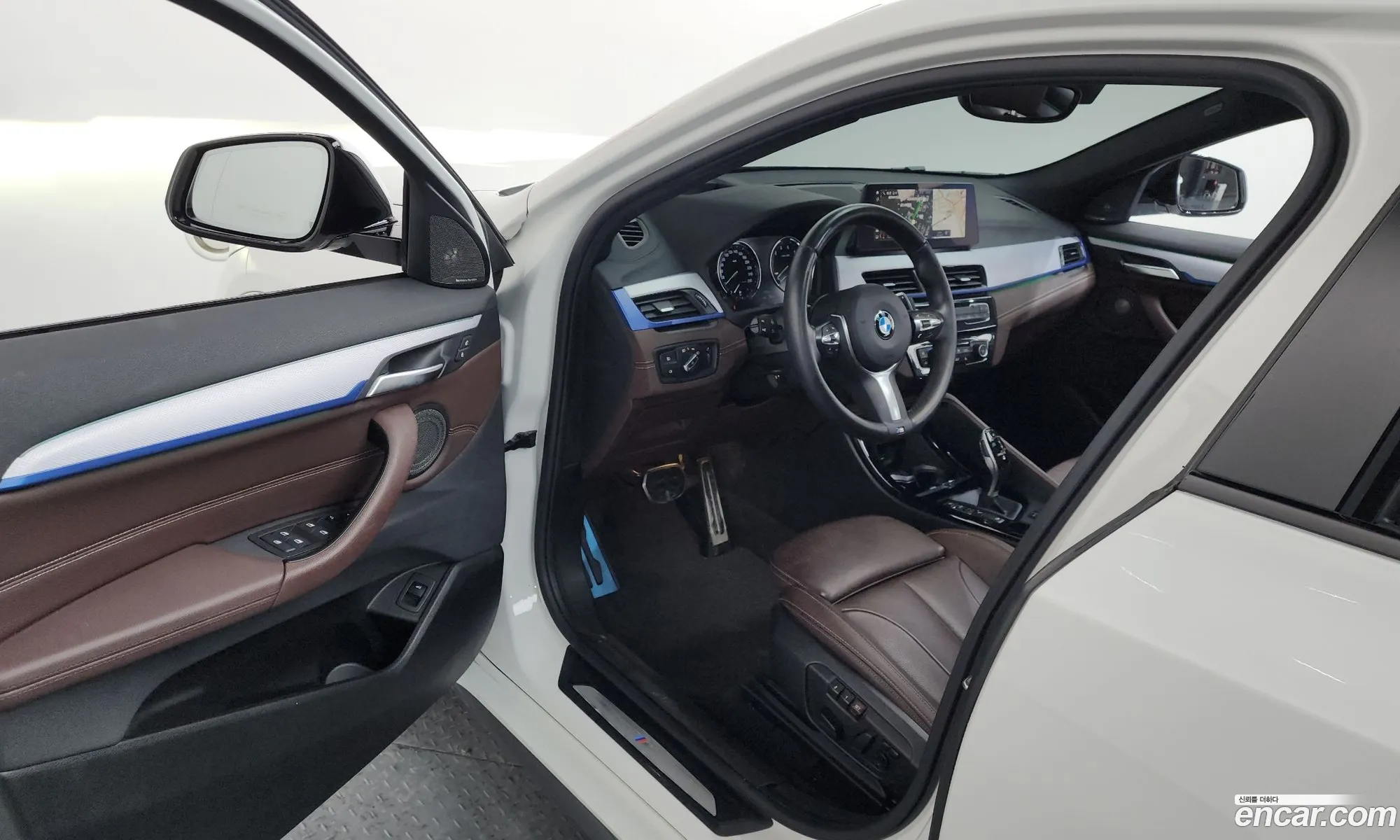 BMW X2 2023 WBA11DF00P5X99059 — 11