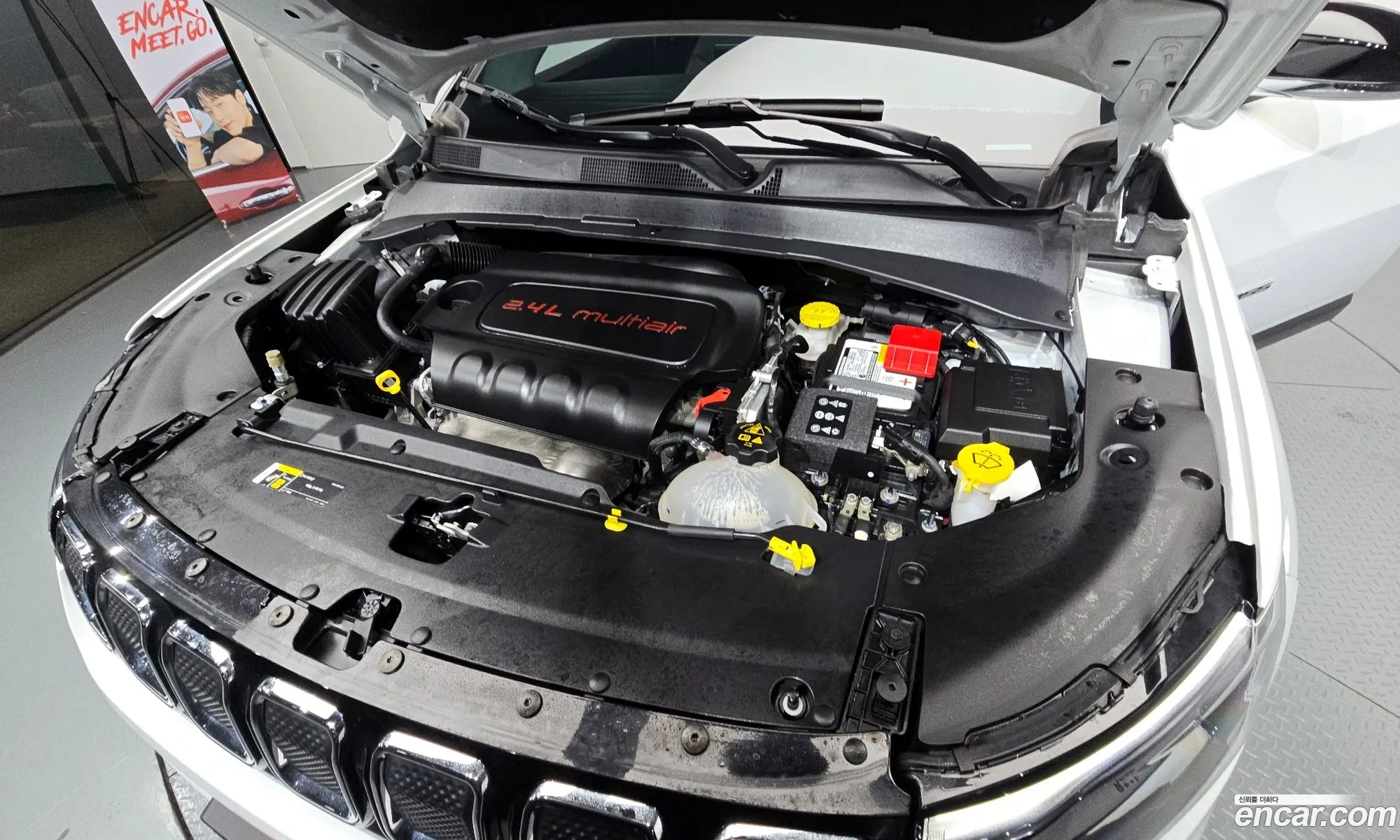 Jeep Compass 2022 3C4NJDCB0NT173924 — 12
