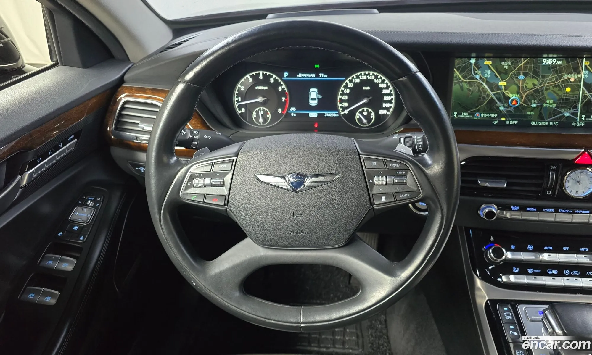 Genesis EQ900 2017 — 14