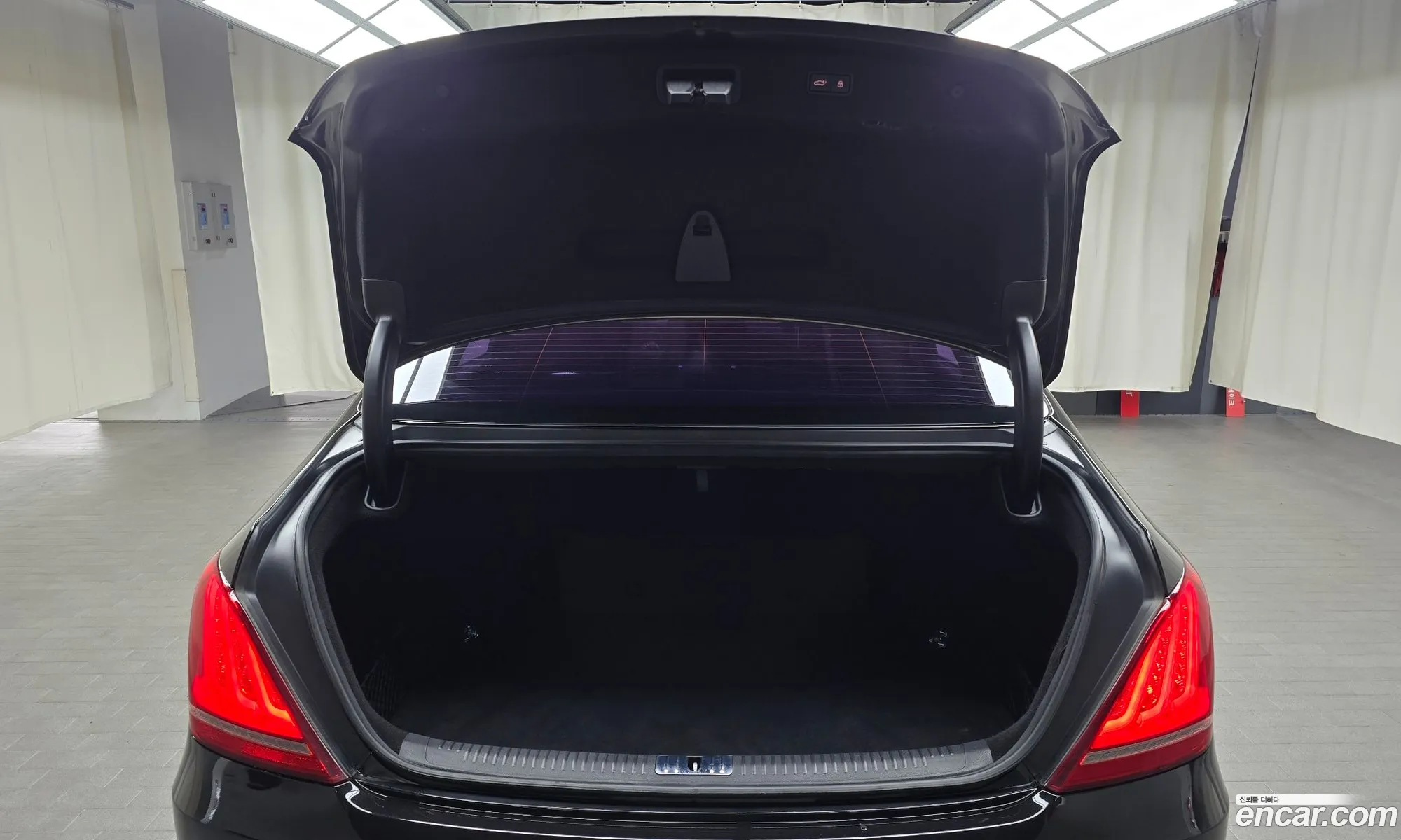 Genesis EQ900 2017 — 5