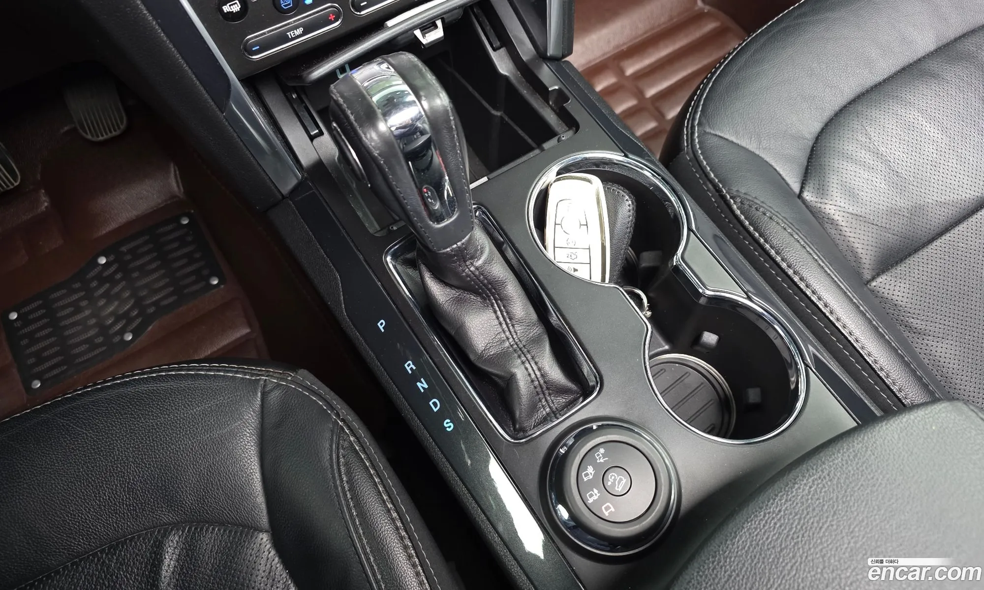 Ford Explorer 2018 1FM5K8FH8JGB22962 — 6