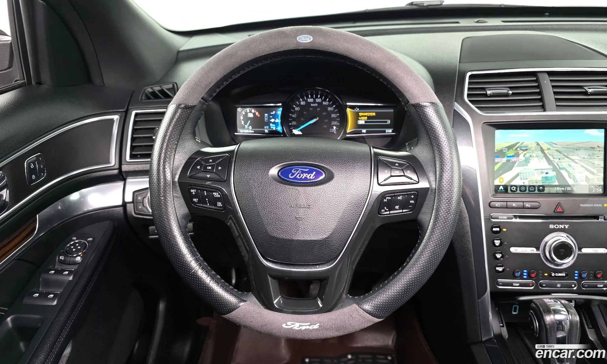 Ford Explorer 2018 1FM5K8FH8JGB22962 — 10
