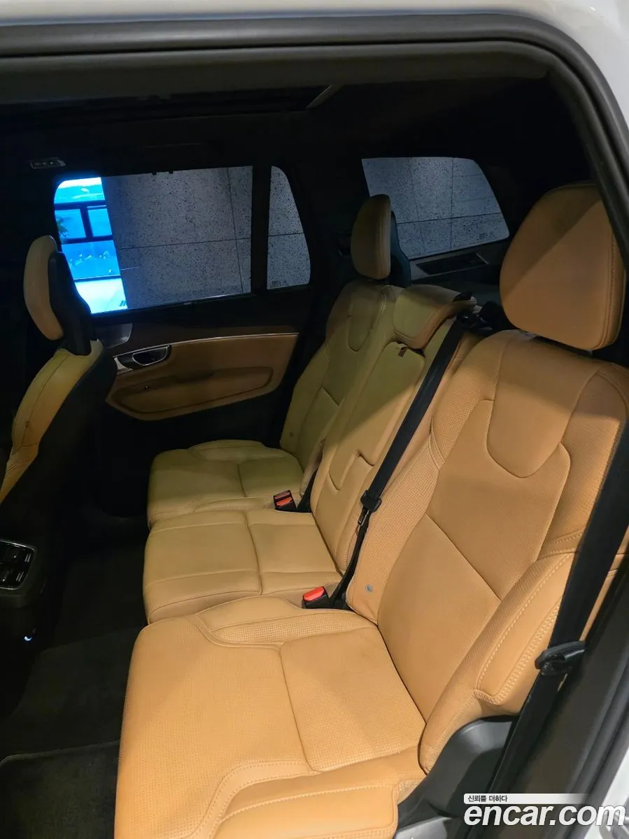 Volvo XC90 2020 — 3