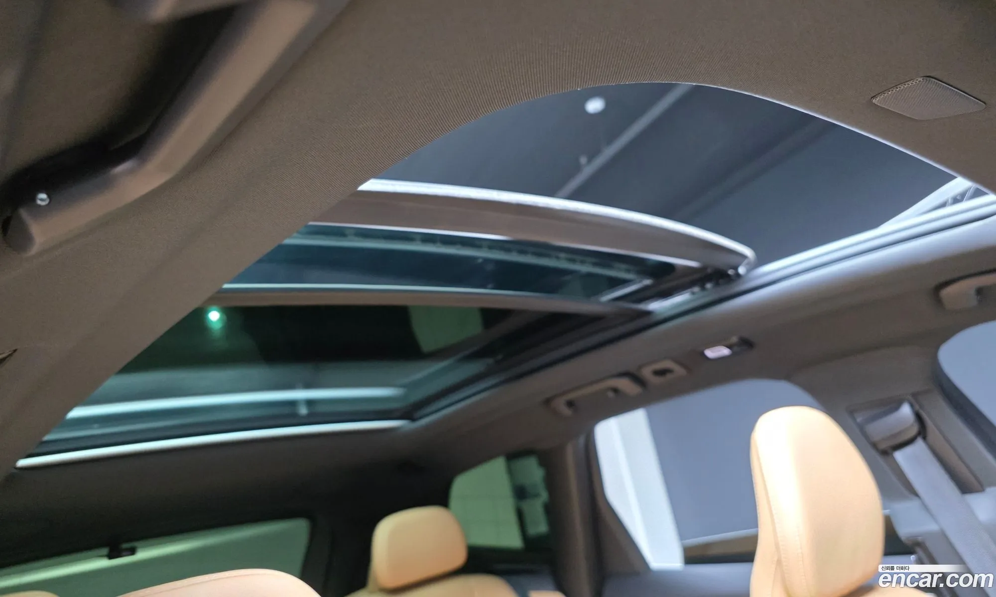 Volvo XC60 2023 LYVUZ0624RB787048 — 4