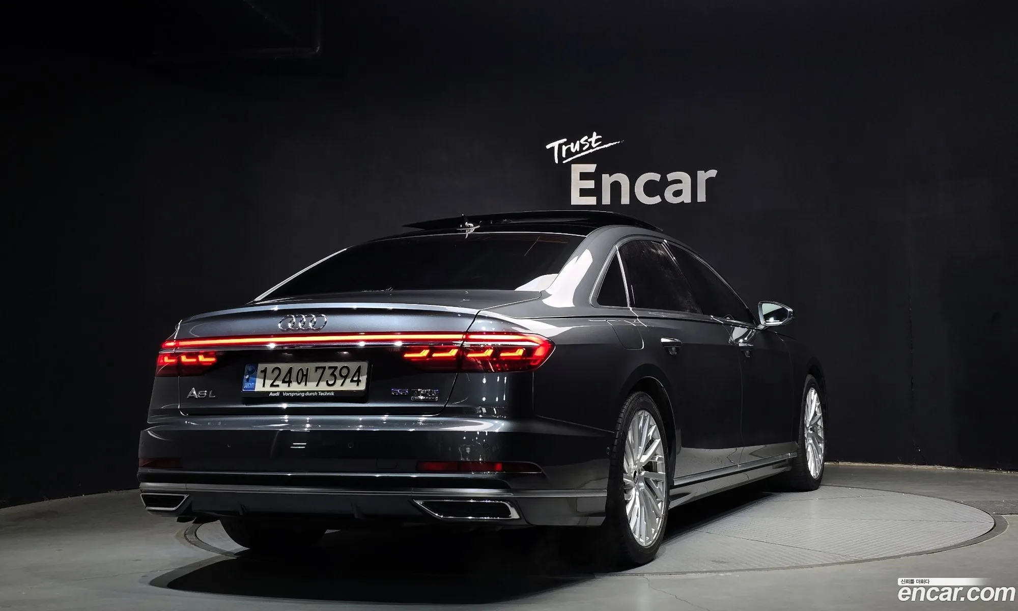 Audi A8 2021 WAUZZZF86MN012142 — 12