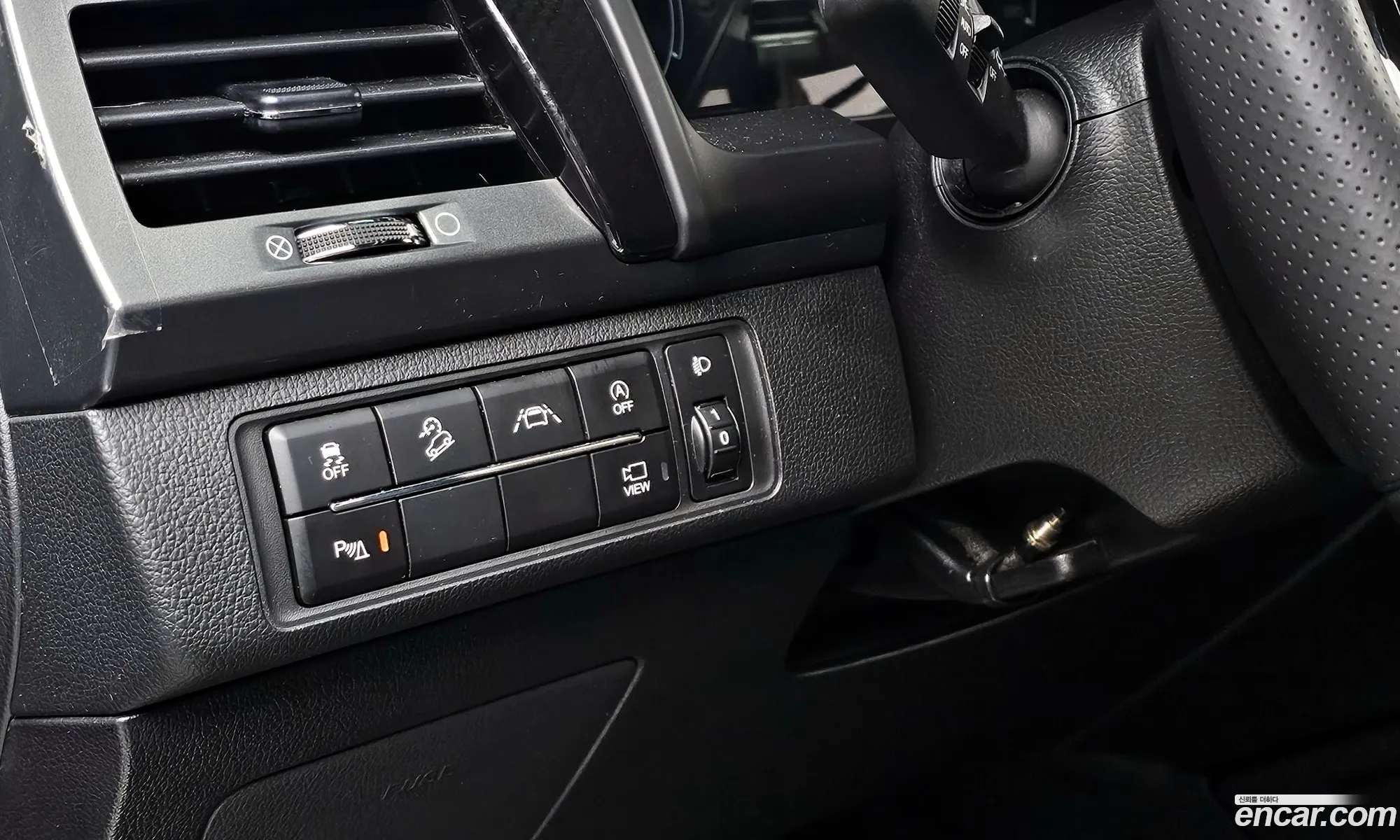 KG Mobility (SsangYong) Rexton Sports Khan 2022 — 16