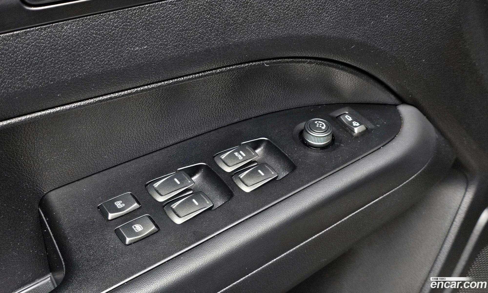 KG Mobility (SsangYong) Rexton Sports Khan 2022 — 17
