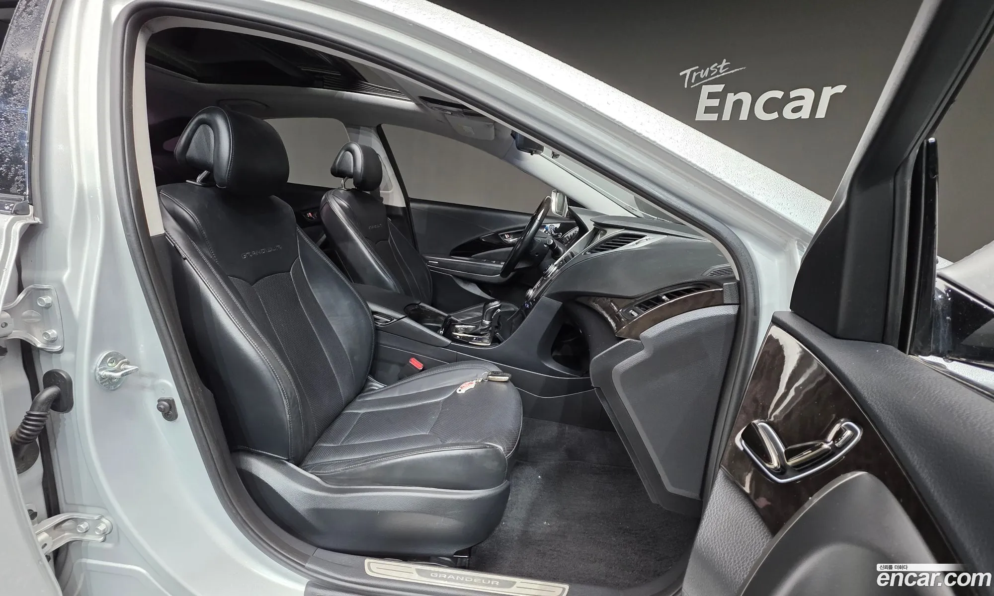 Hyundai Grandeur HG 2011 — 20