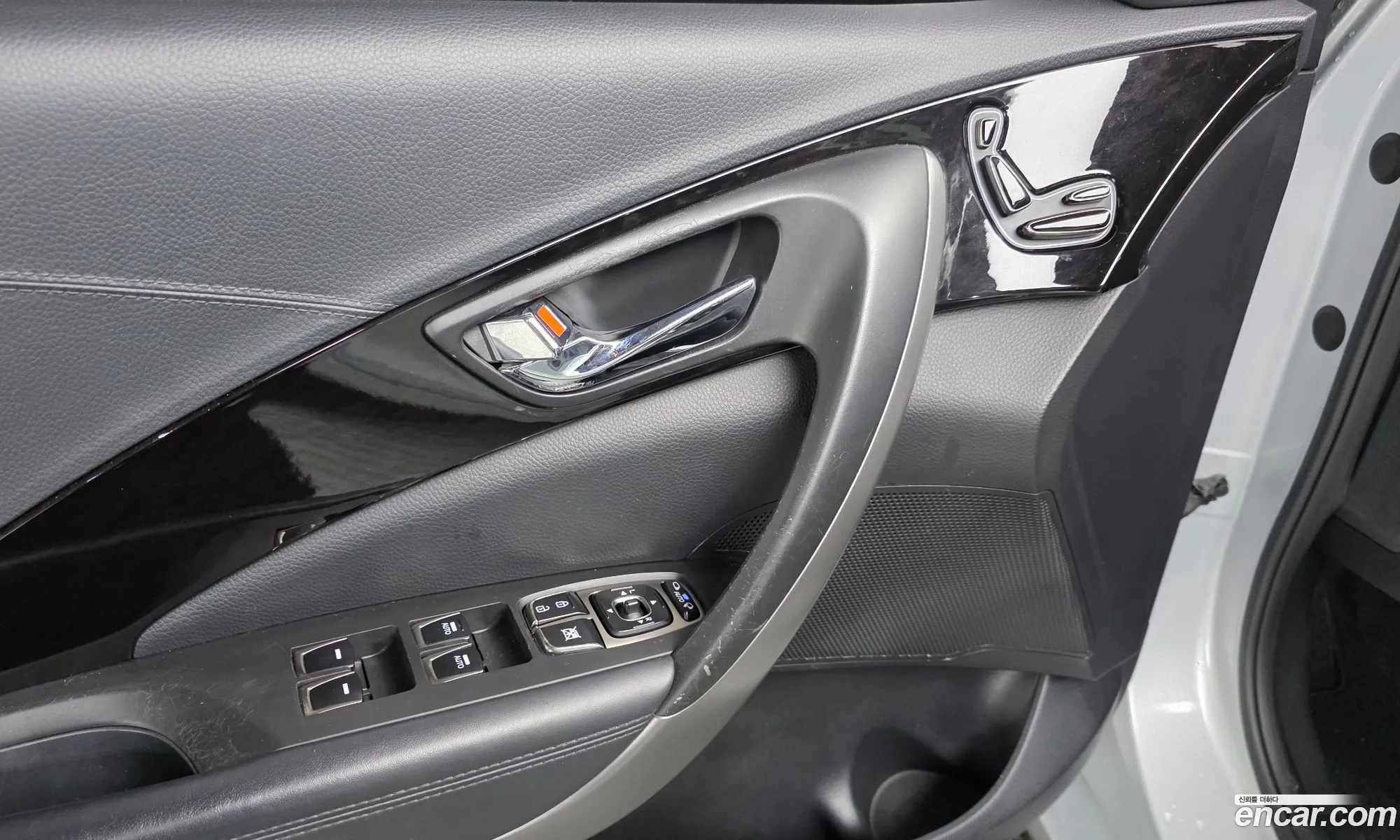 Hyundai Grandeur HG 2011 — 12