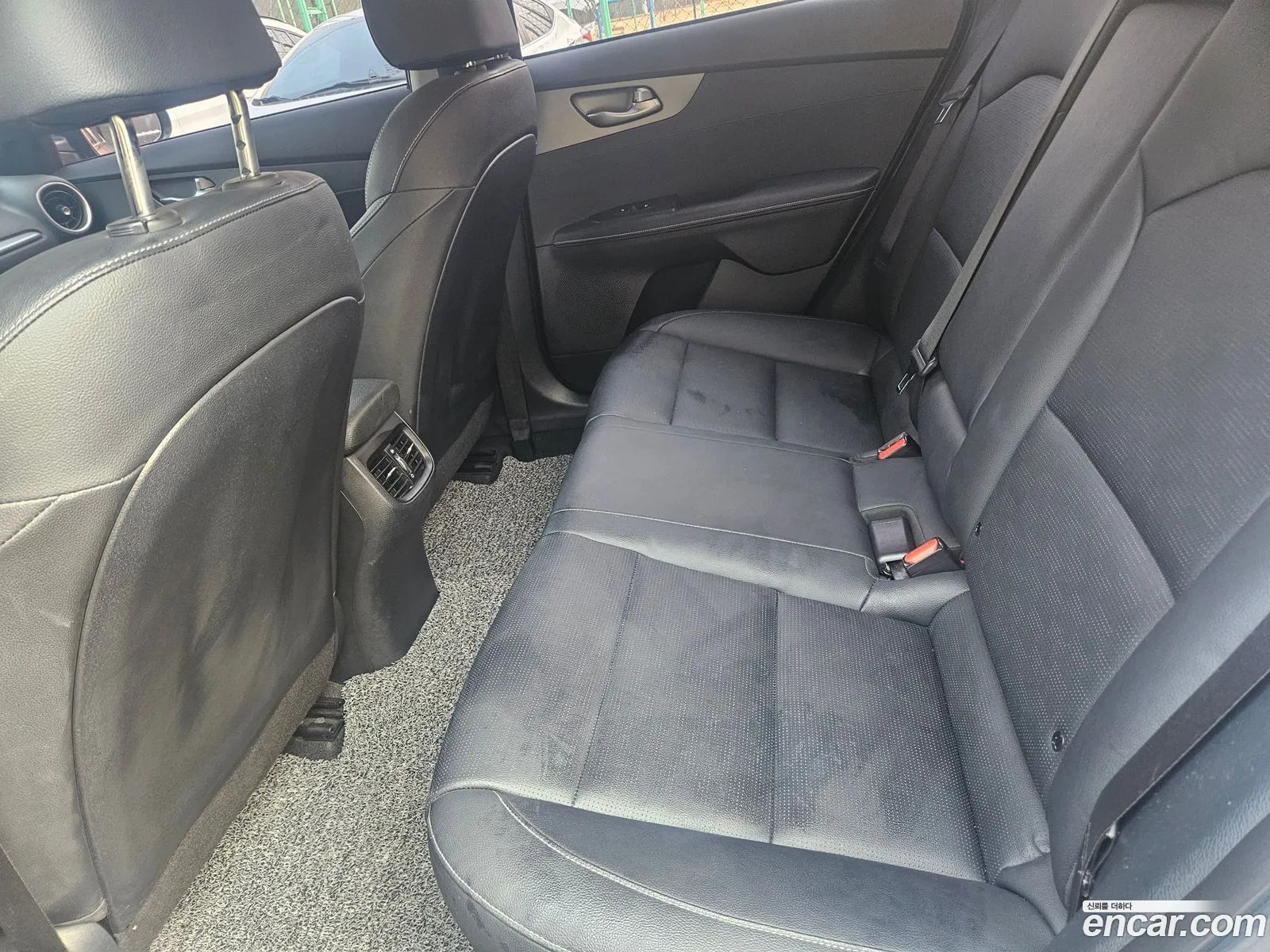 Kia K3 2019 — 10
