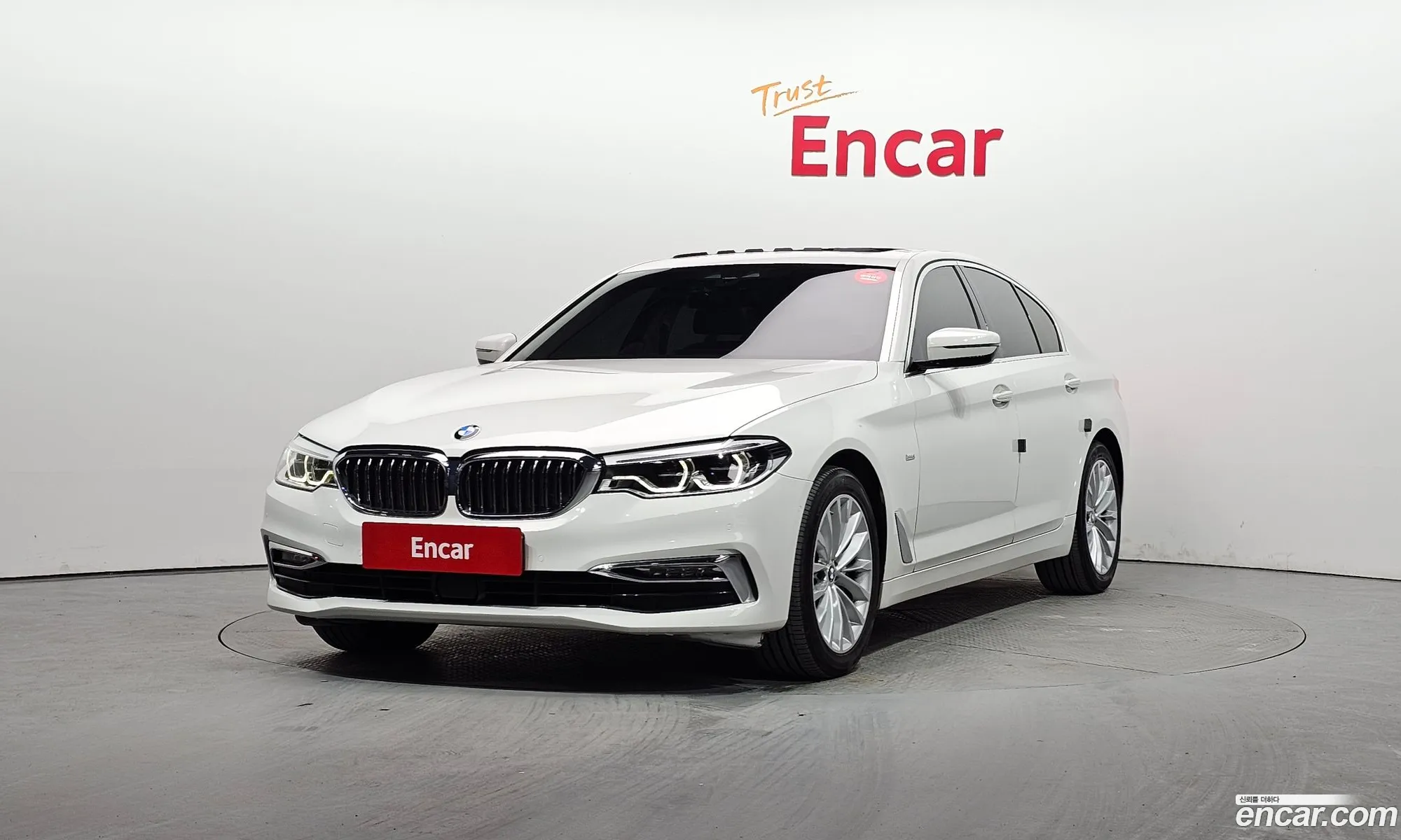 BMW 5 Series 2018 — 8