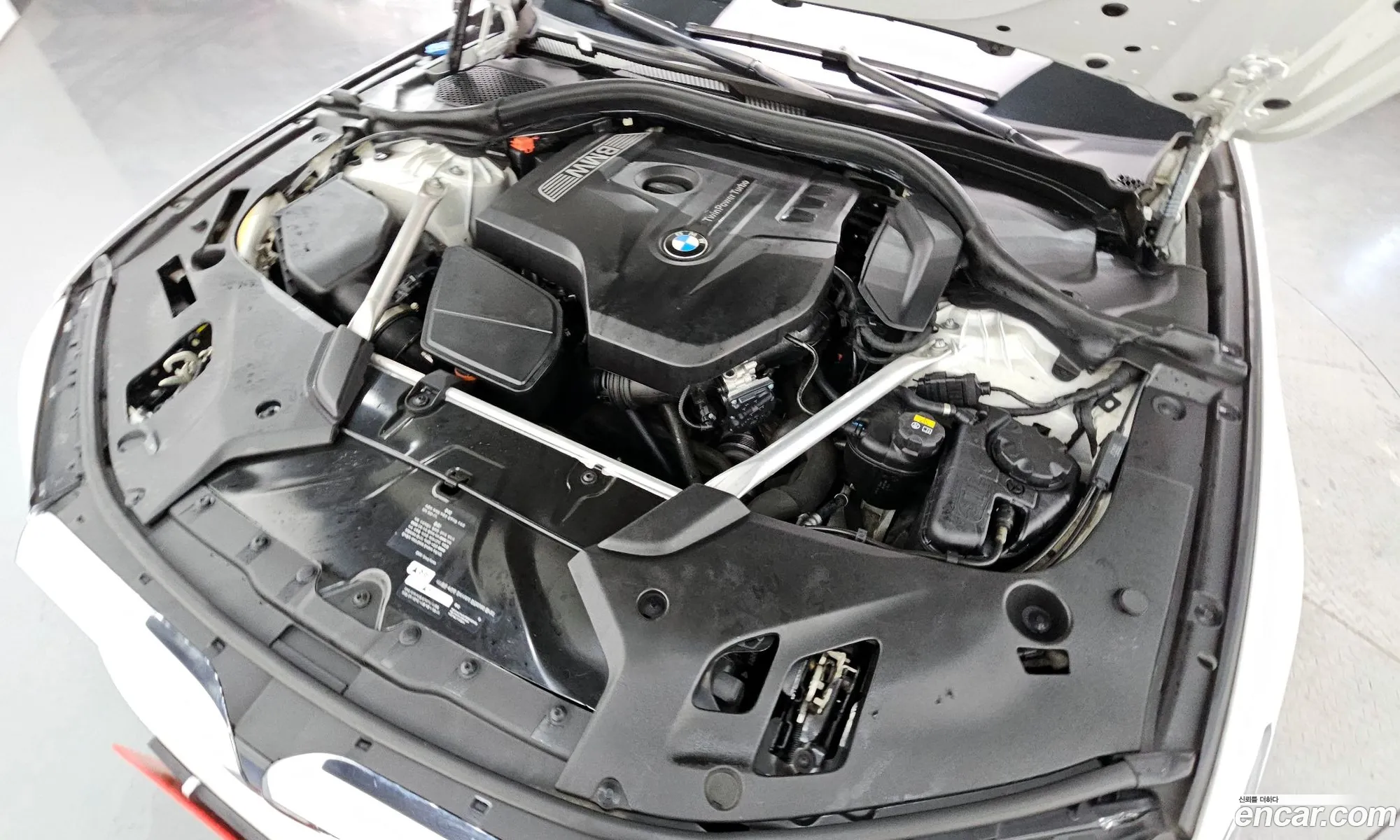 BMW 5 Series 2018 — 16