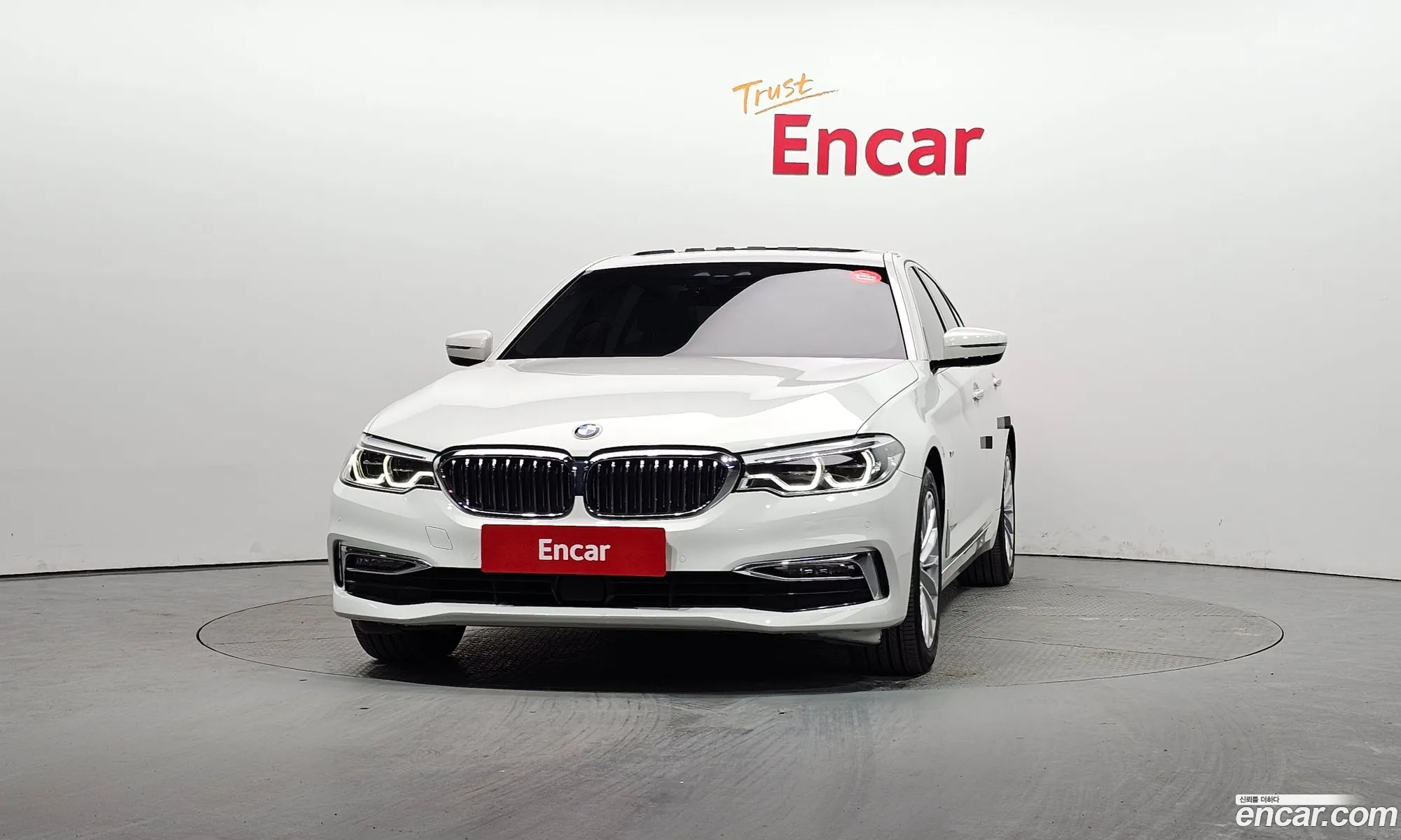 BMW 5 Series 2018 — 17