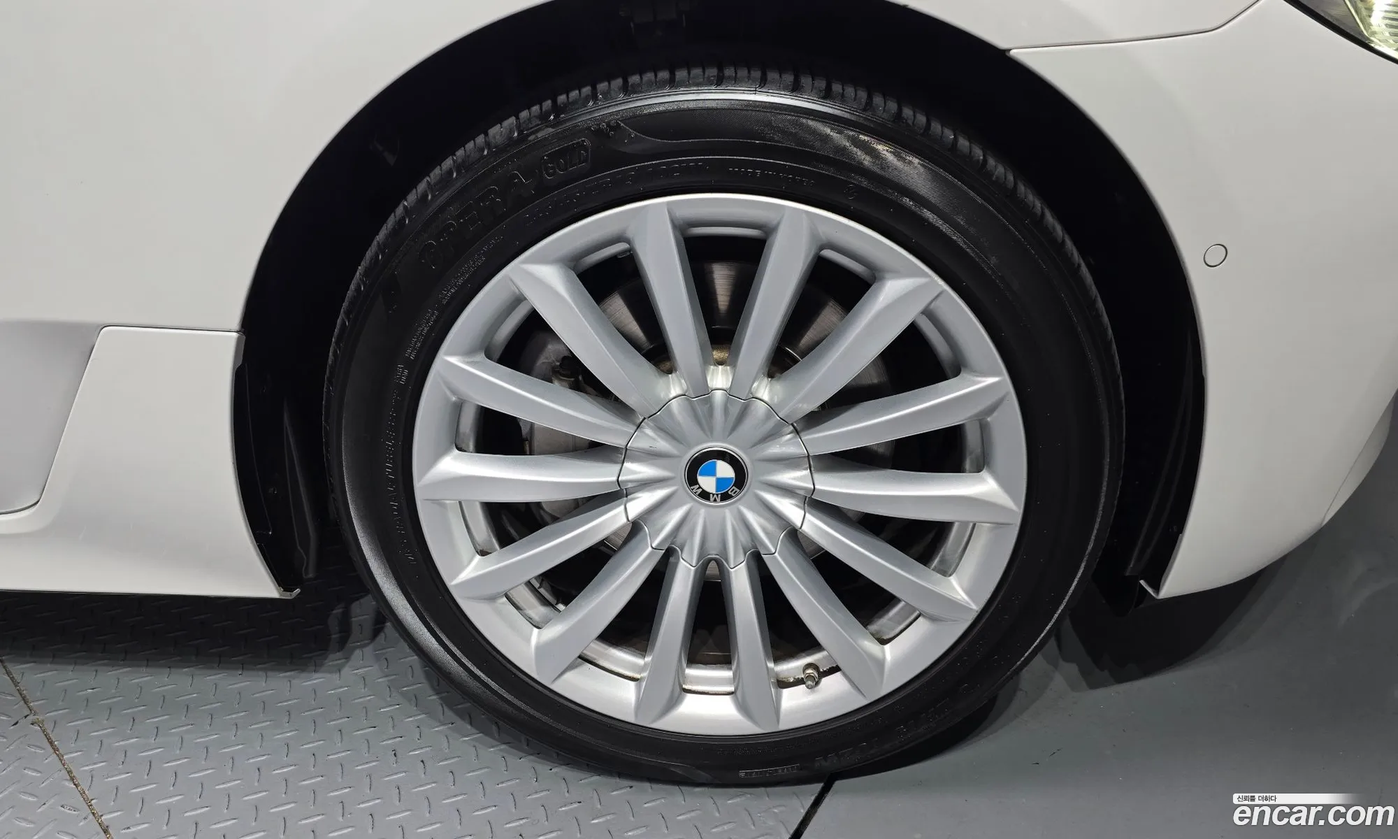 BMW 6 Series GT 2020 WBA61CC02MCF63396 — 19