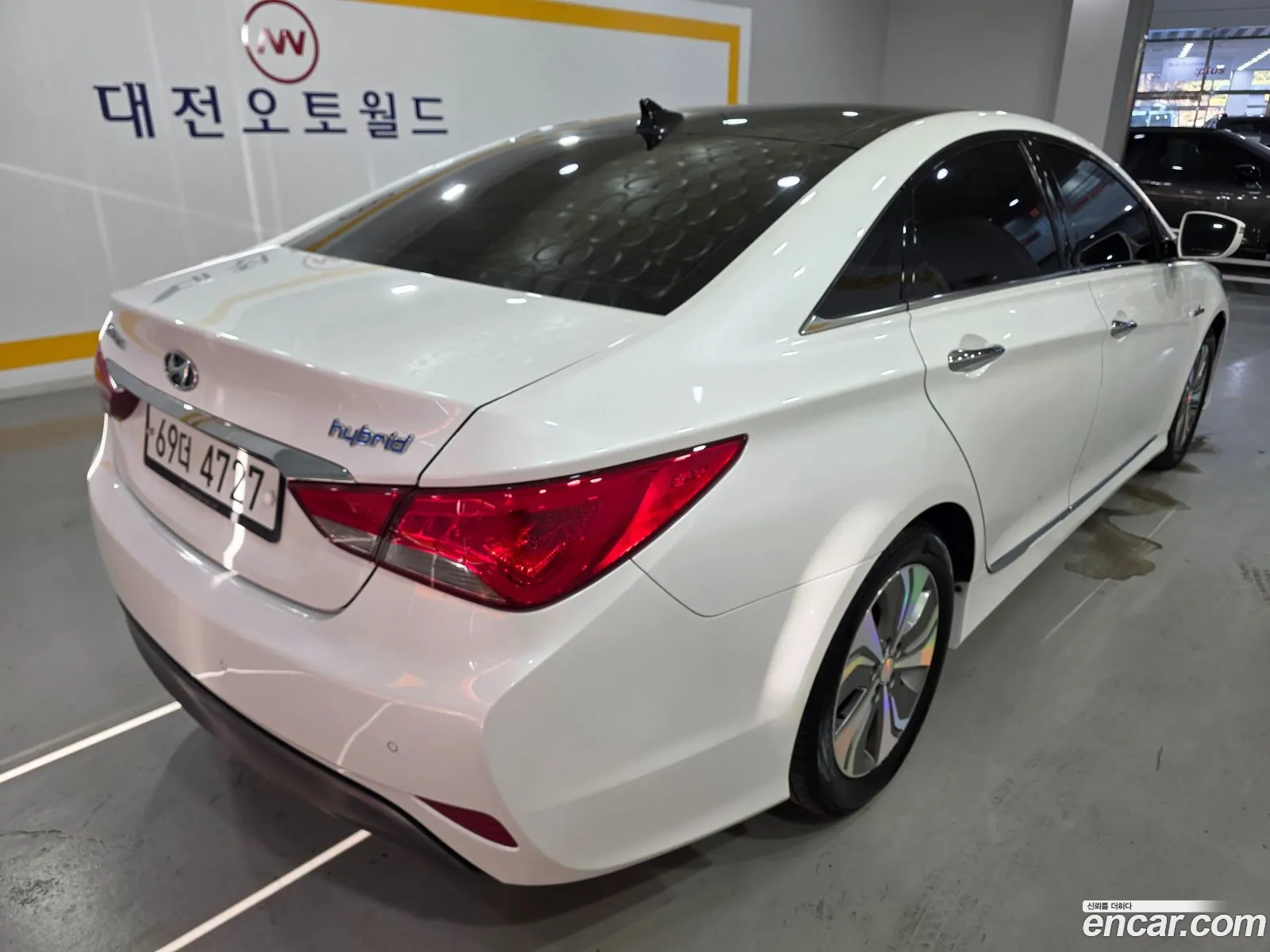 Hyundai Sonata Hybrid 2014 — 5