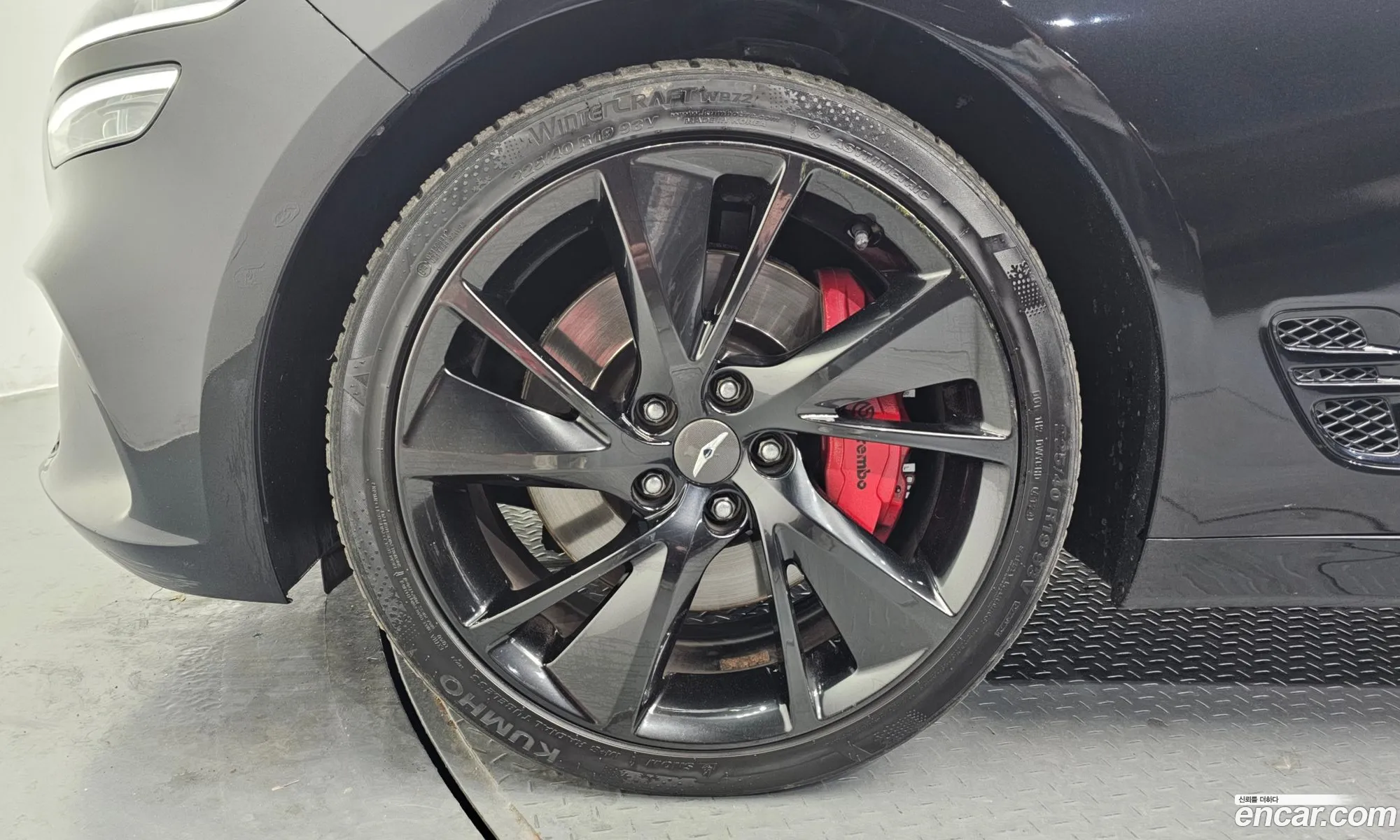 Genesis G70 2020 — 12