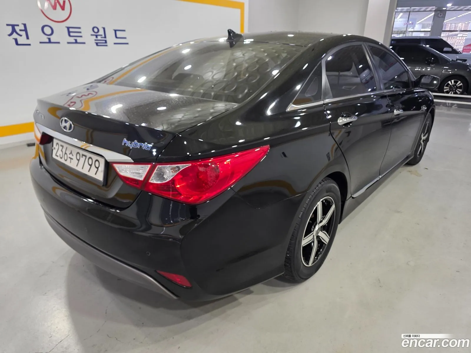 Hyundai Sonata Hybrid 2012 — 6