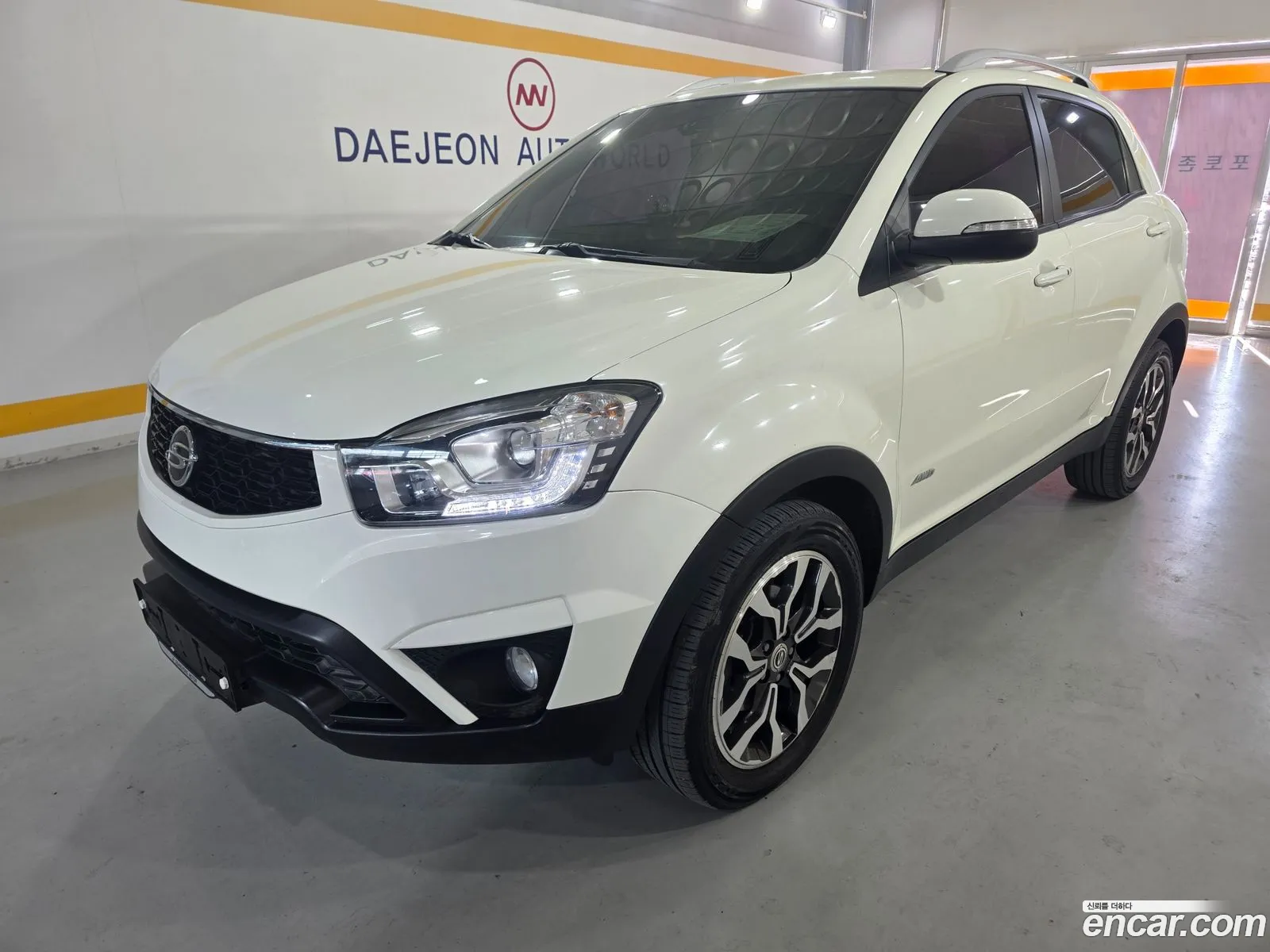 KG Mobility (SsangYong) Korando C 2015 — 14
