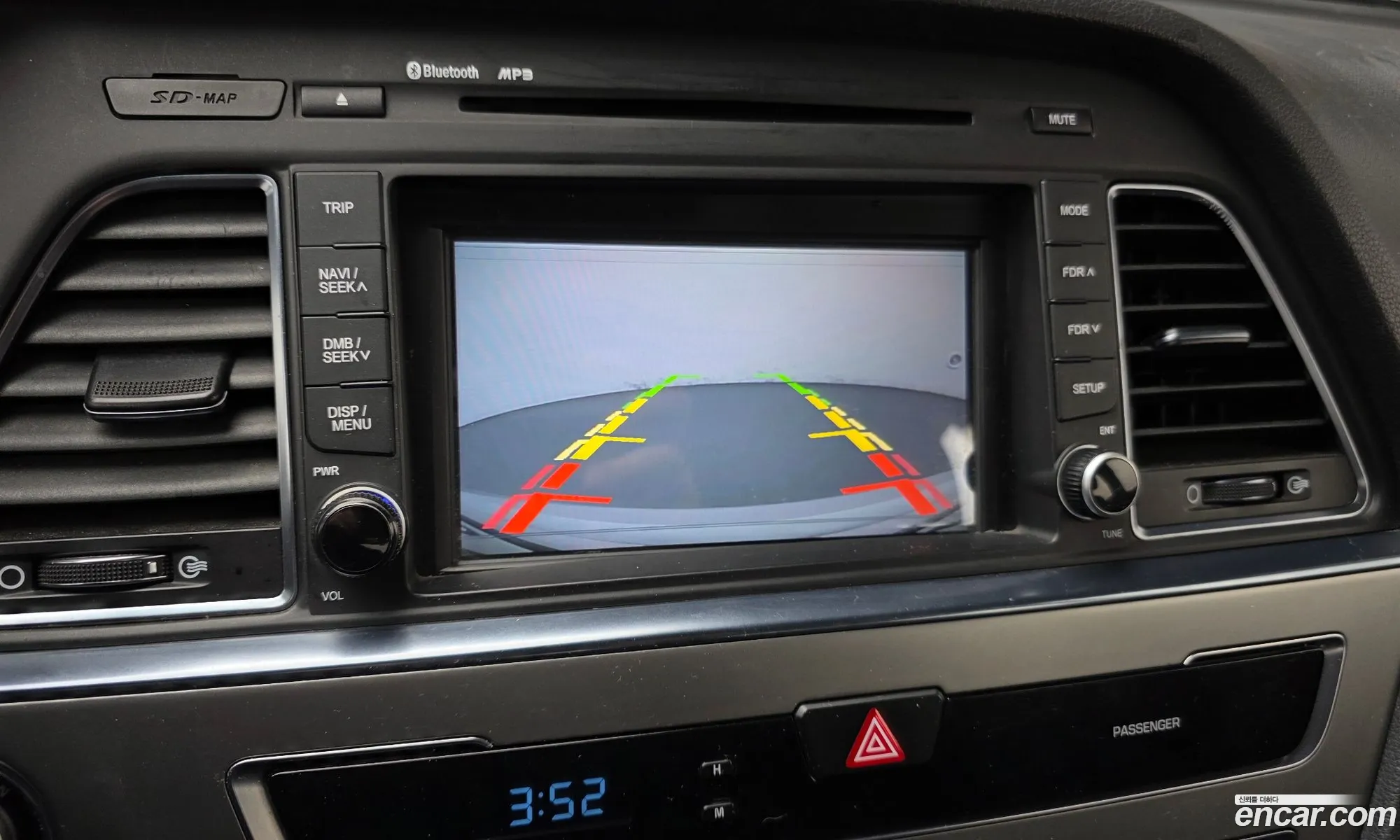 Hyundai LF Sonata 2014 — 14