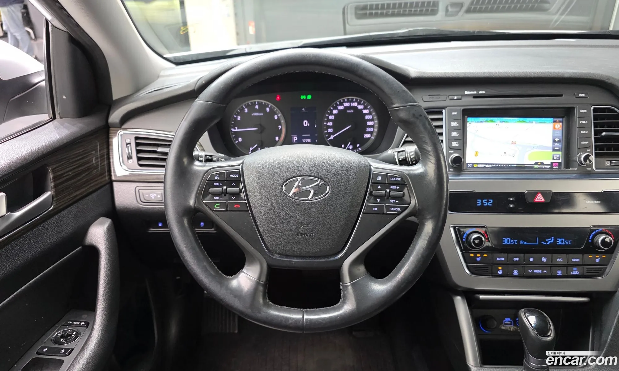 Hyundai LF Sonata 2014 — 4