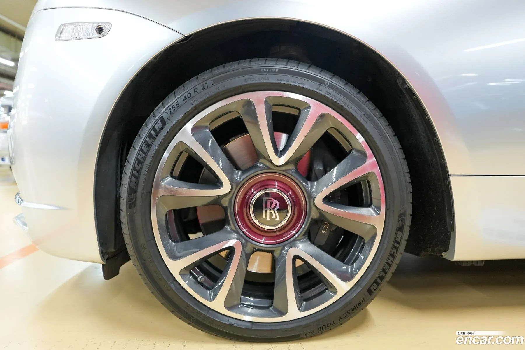 Rolls-Royce Wraith 2019 — 15