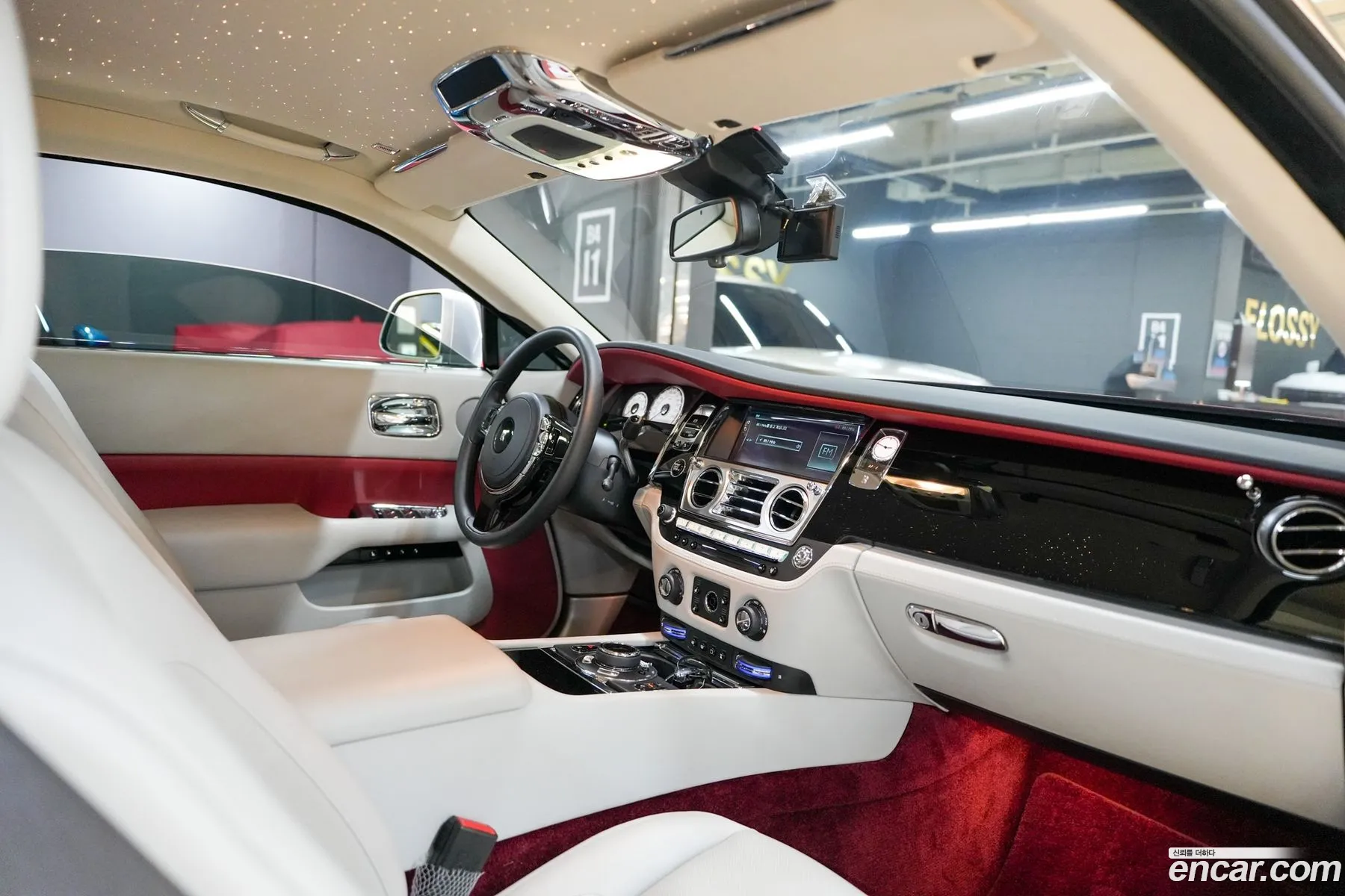 Rolls-Royce Wraith 2019 — 14
