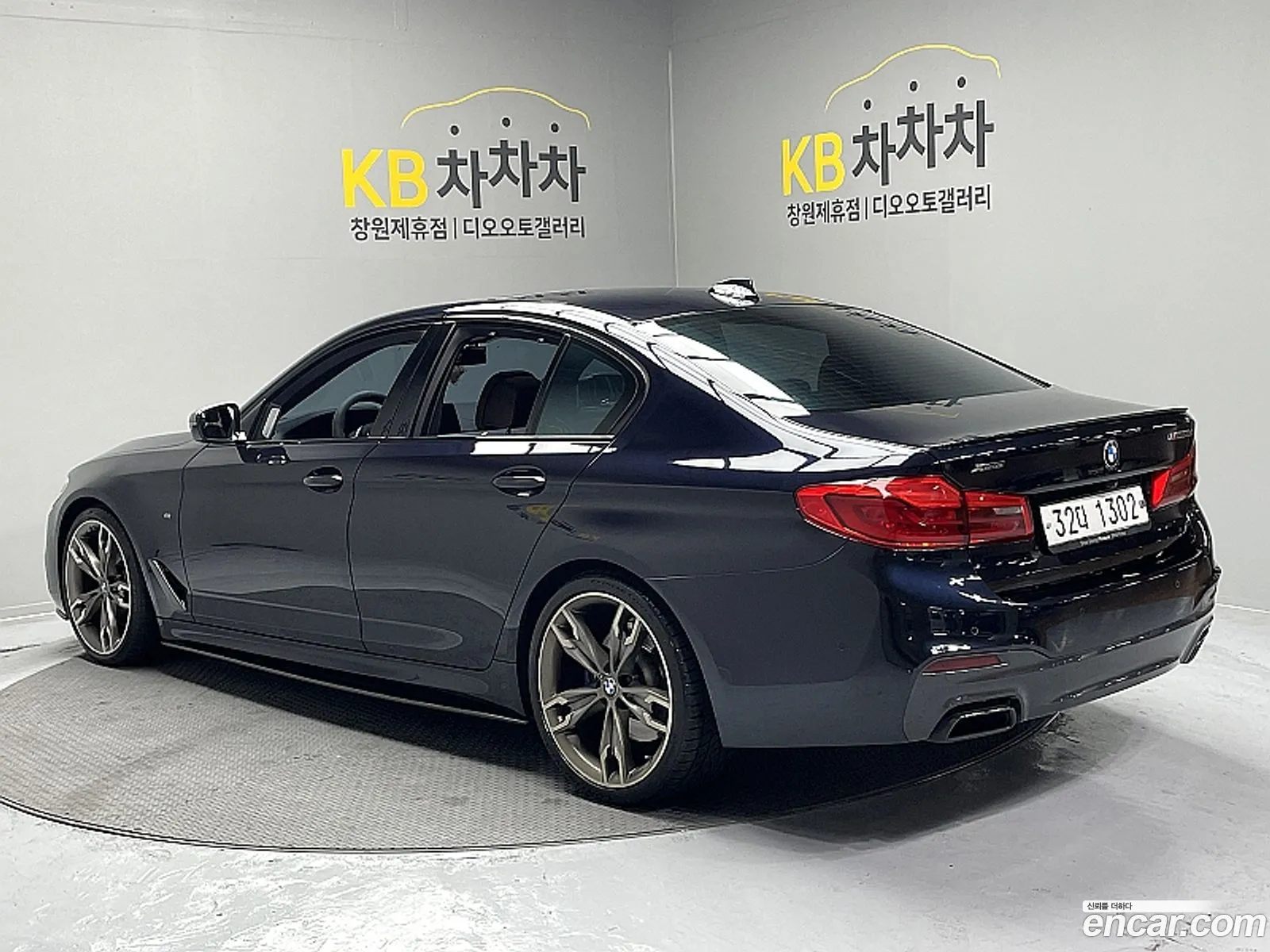 BMW 5 Series 2019 — 18