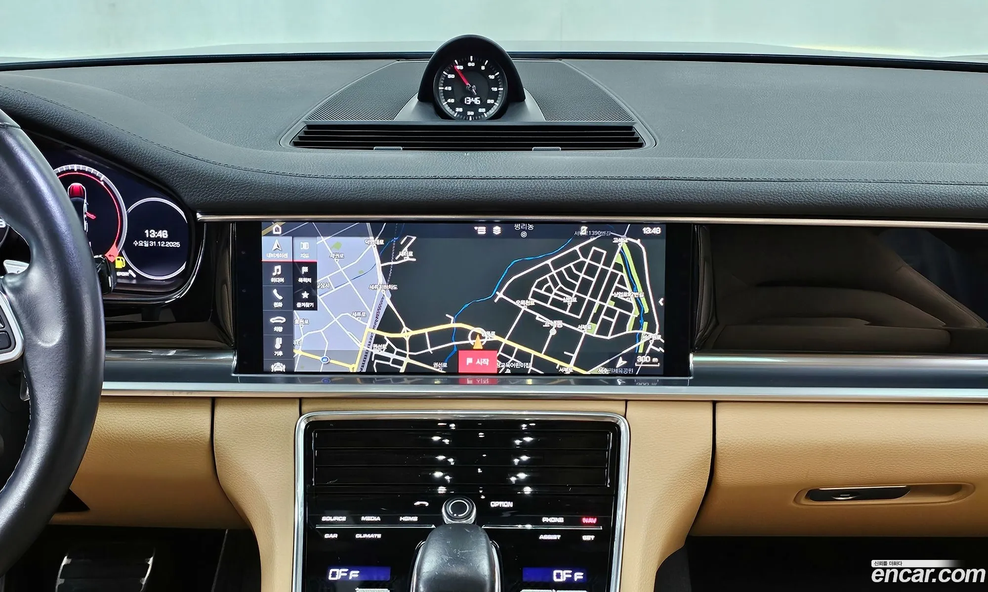 Porsche Panamera 2018 — 17
