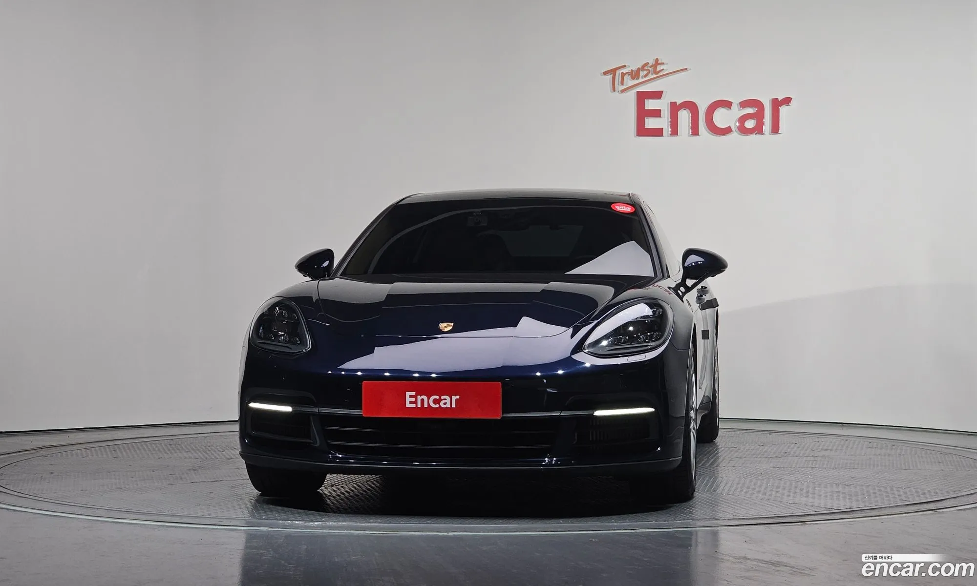 Porsche Panamera 2018 — 2